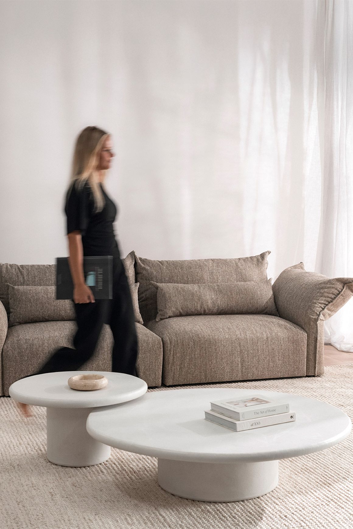 Comodo Sofa | Cedar