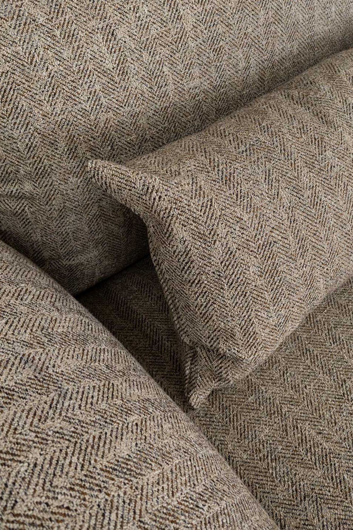 Comodo Sofa | Cedar