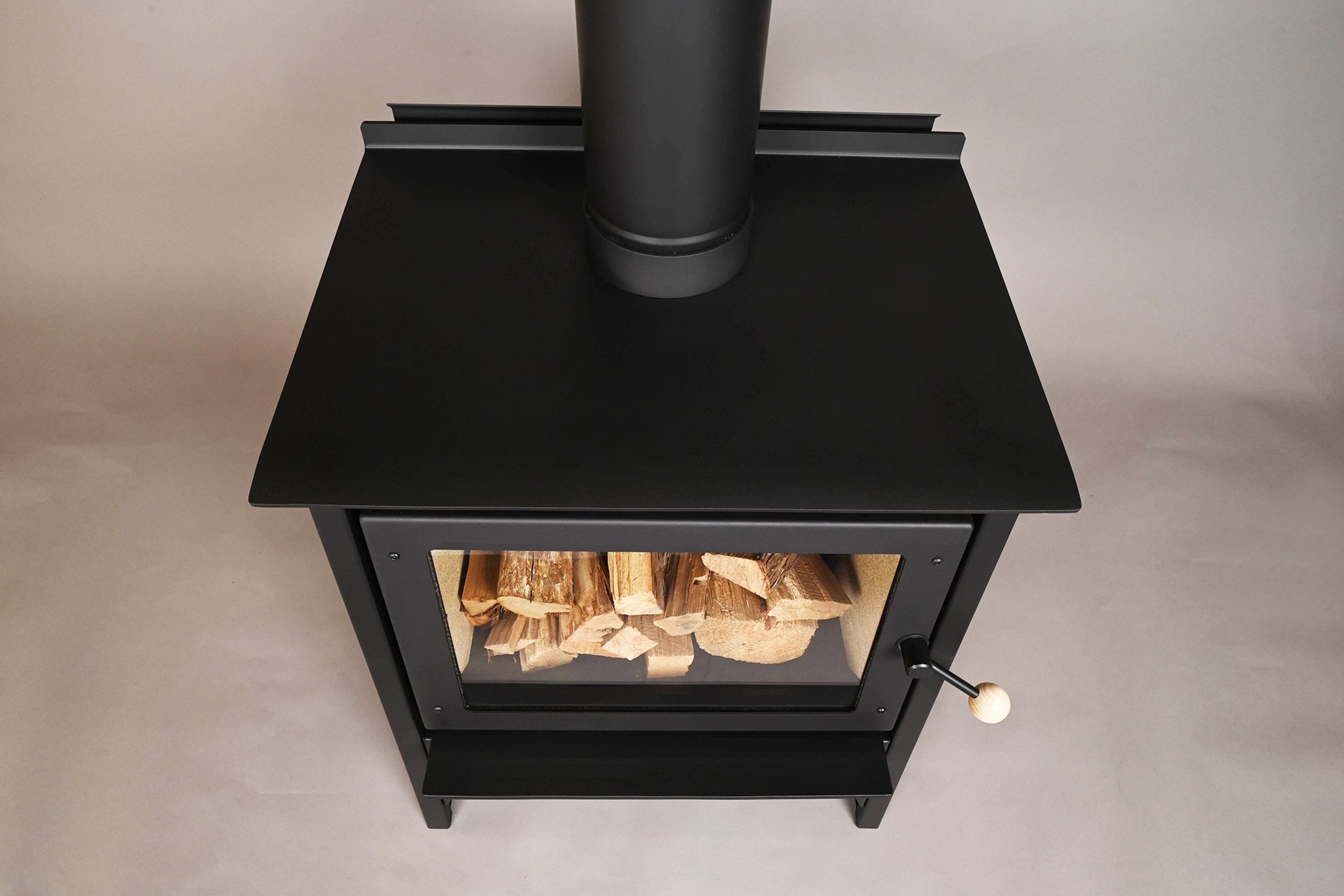Warmington | Tasman Freestanding Woodburner with Flue