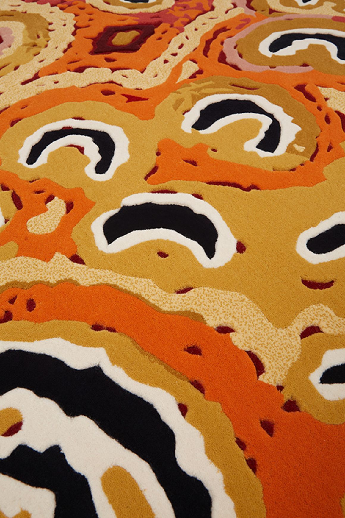 Lappi Lappi l Hand Tufted Rugs