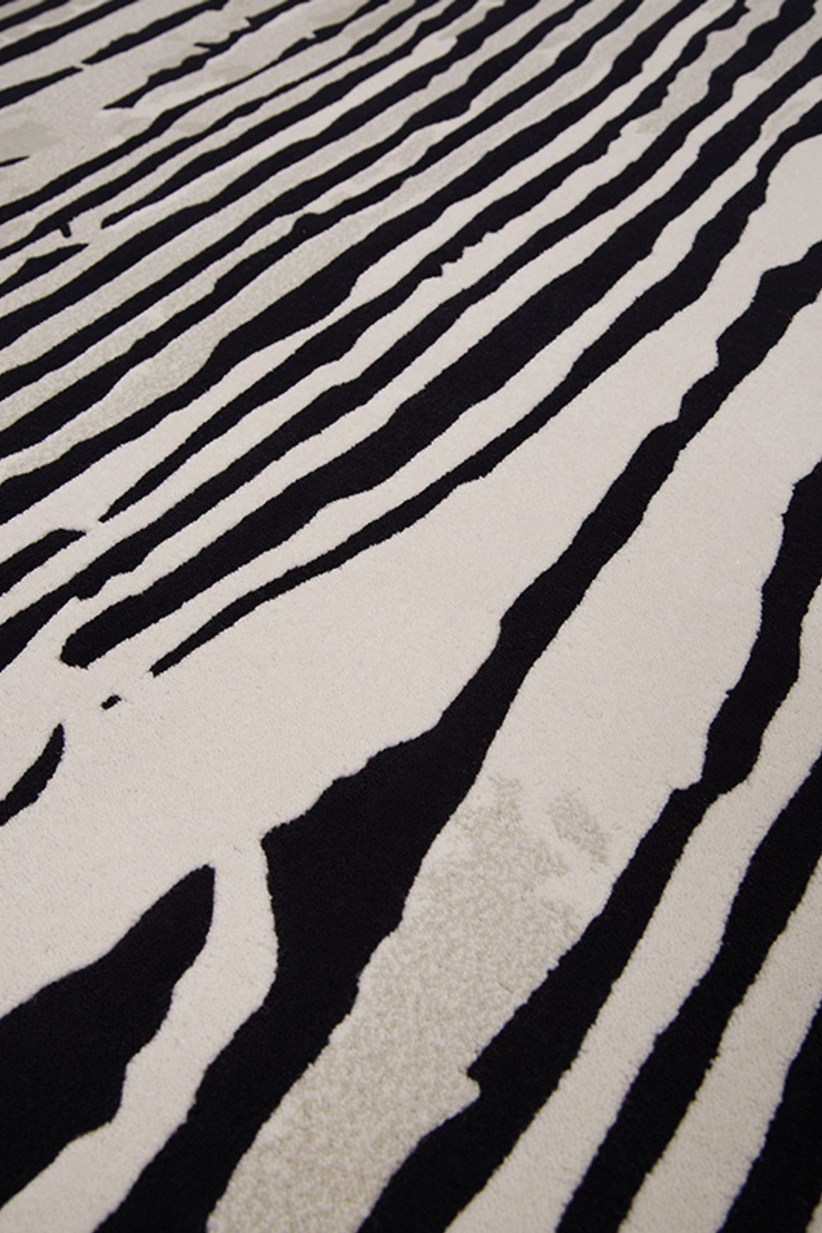 Mina Mina l Hand Tufted Rugs