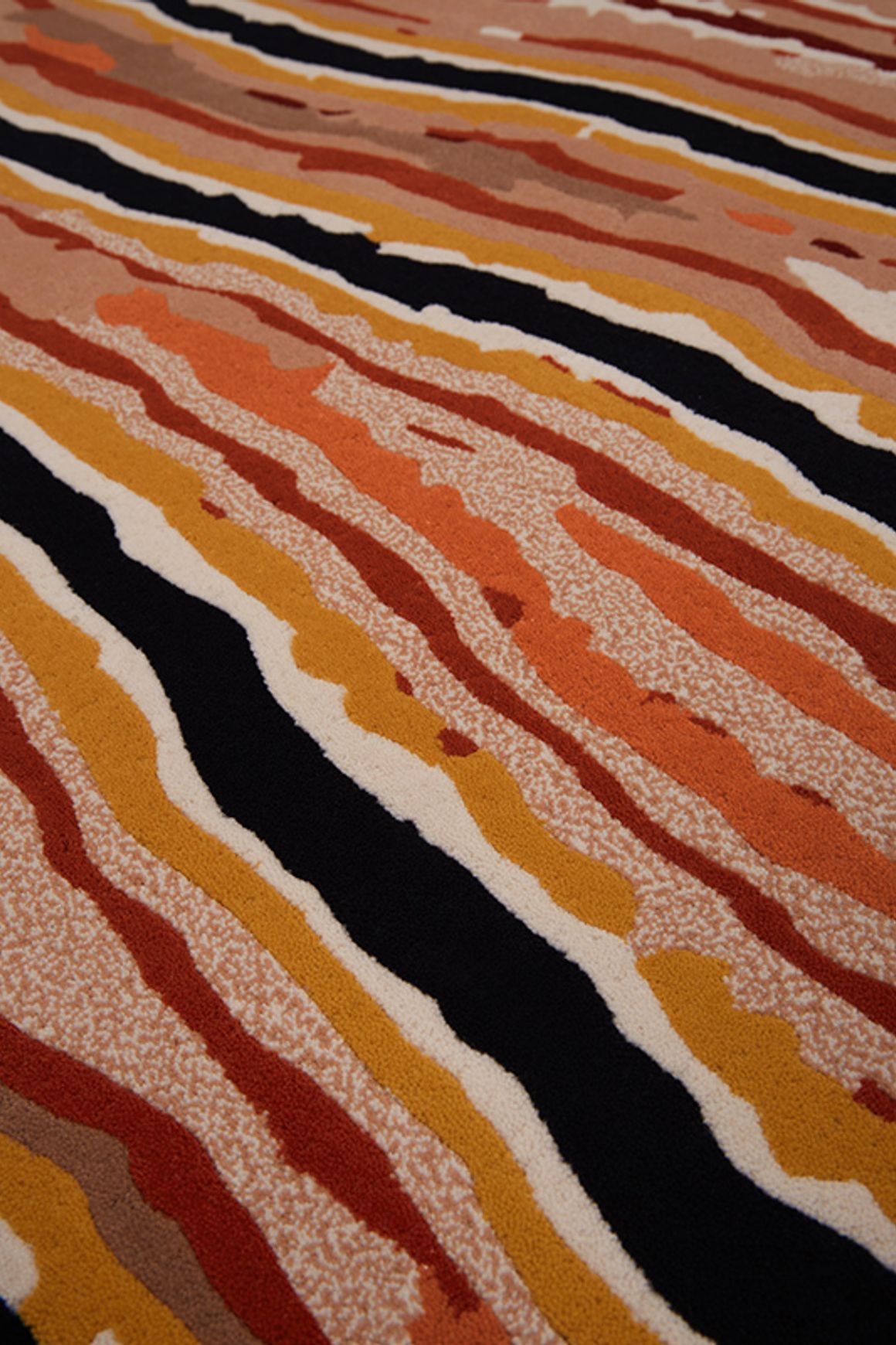 Ngalyarrpa l Hand Tufted Rugs