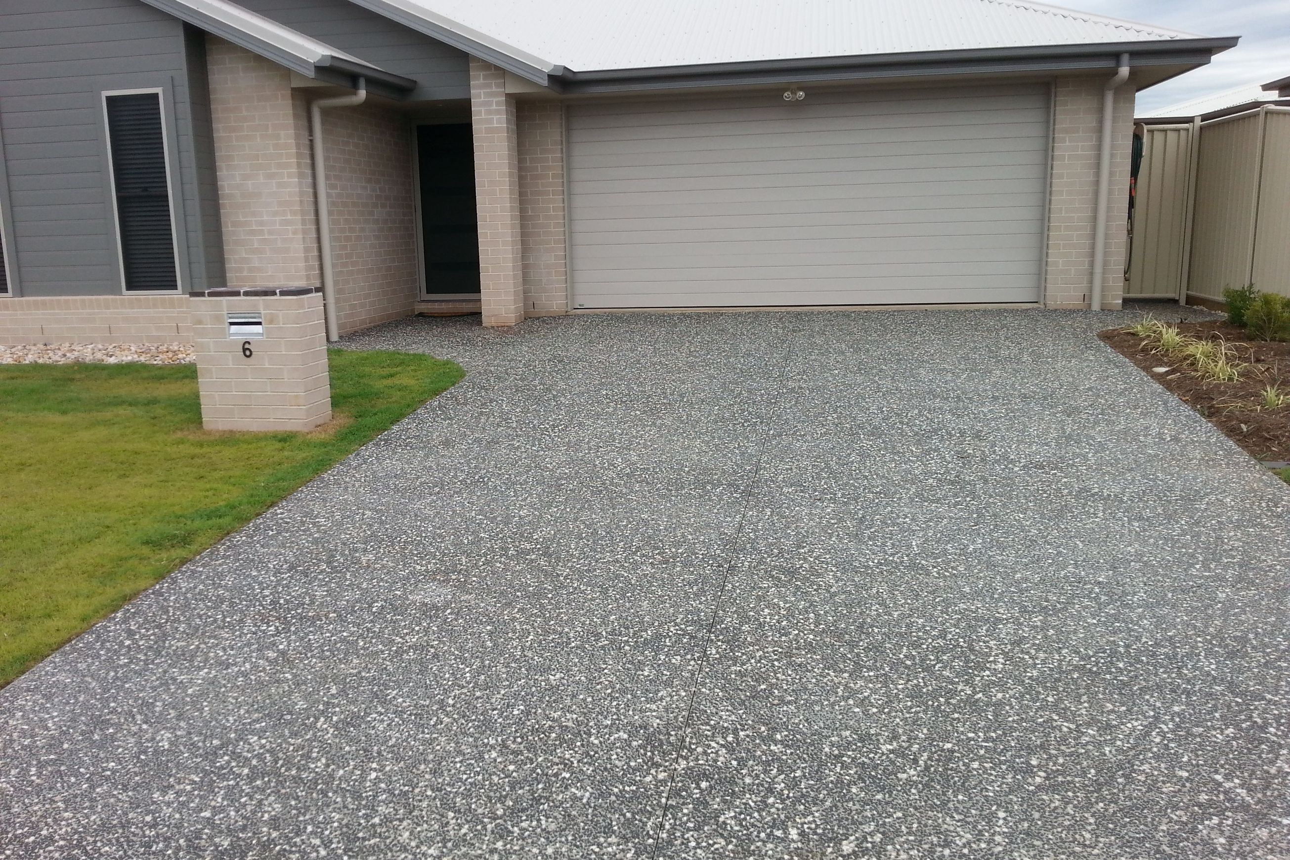 Dulux Avista Exposed Aggregate Concrete Sealer