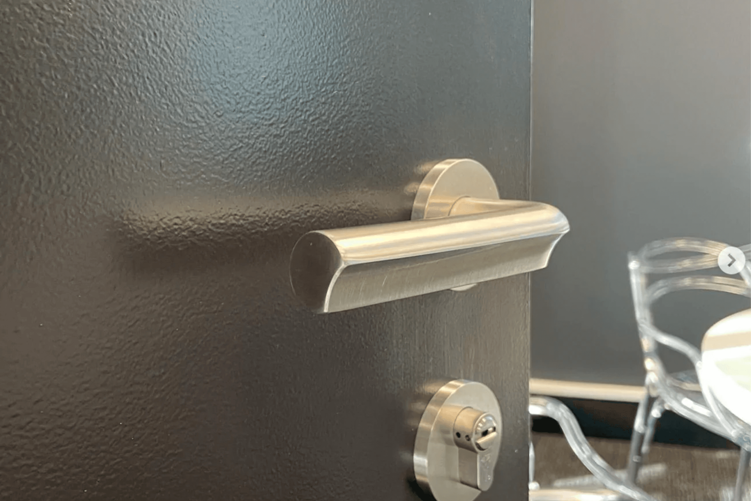 Formani - ECLIPSE - DR100-G Lever Handle on Rose