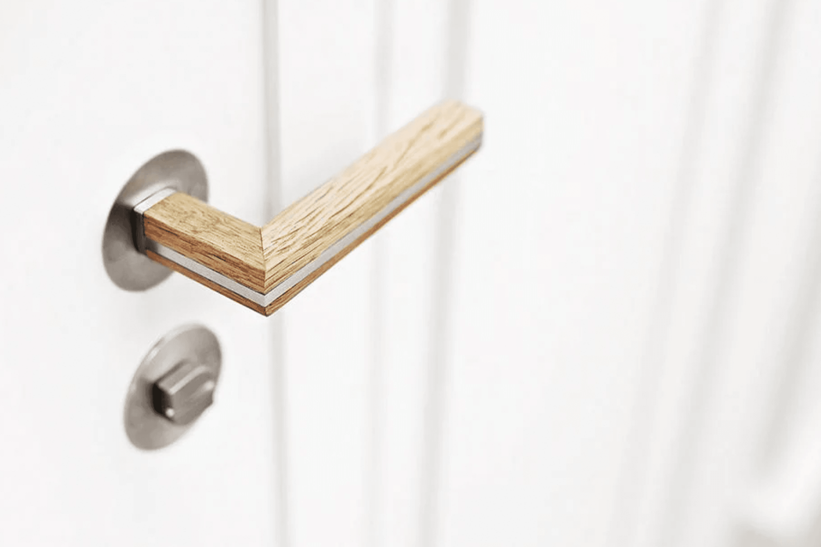 Formani - TWO - Solid 'T' Lever on Rose