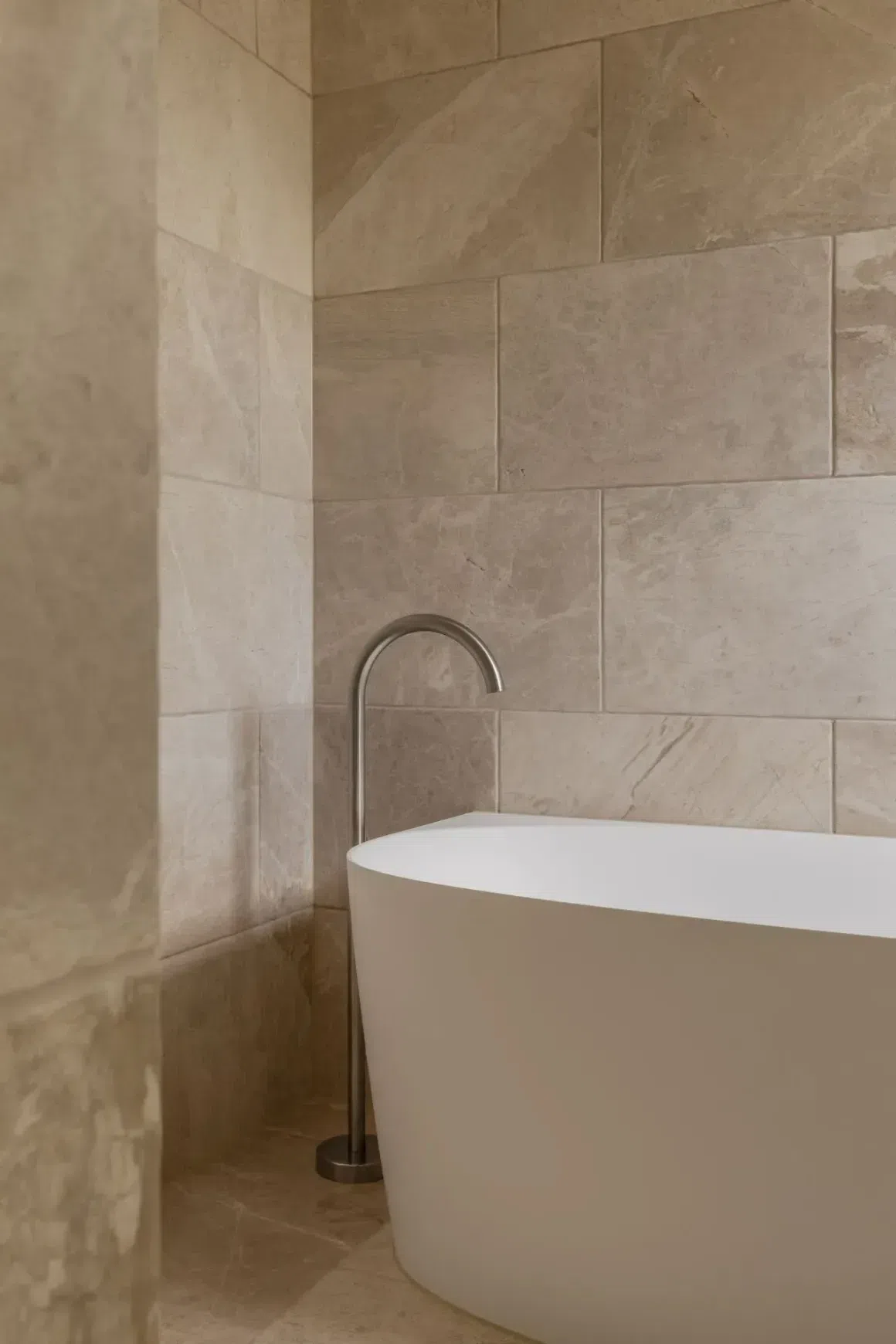 Papillon Tumbled Limestone Tiles