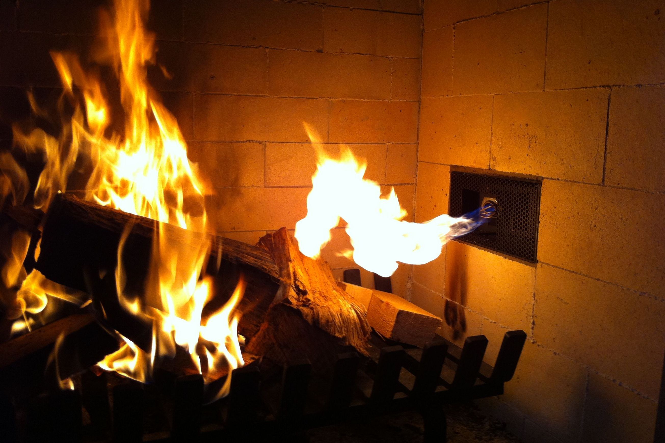 Warmington | Gas Log Lighters & Rail Burners