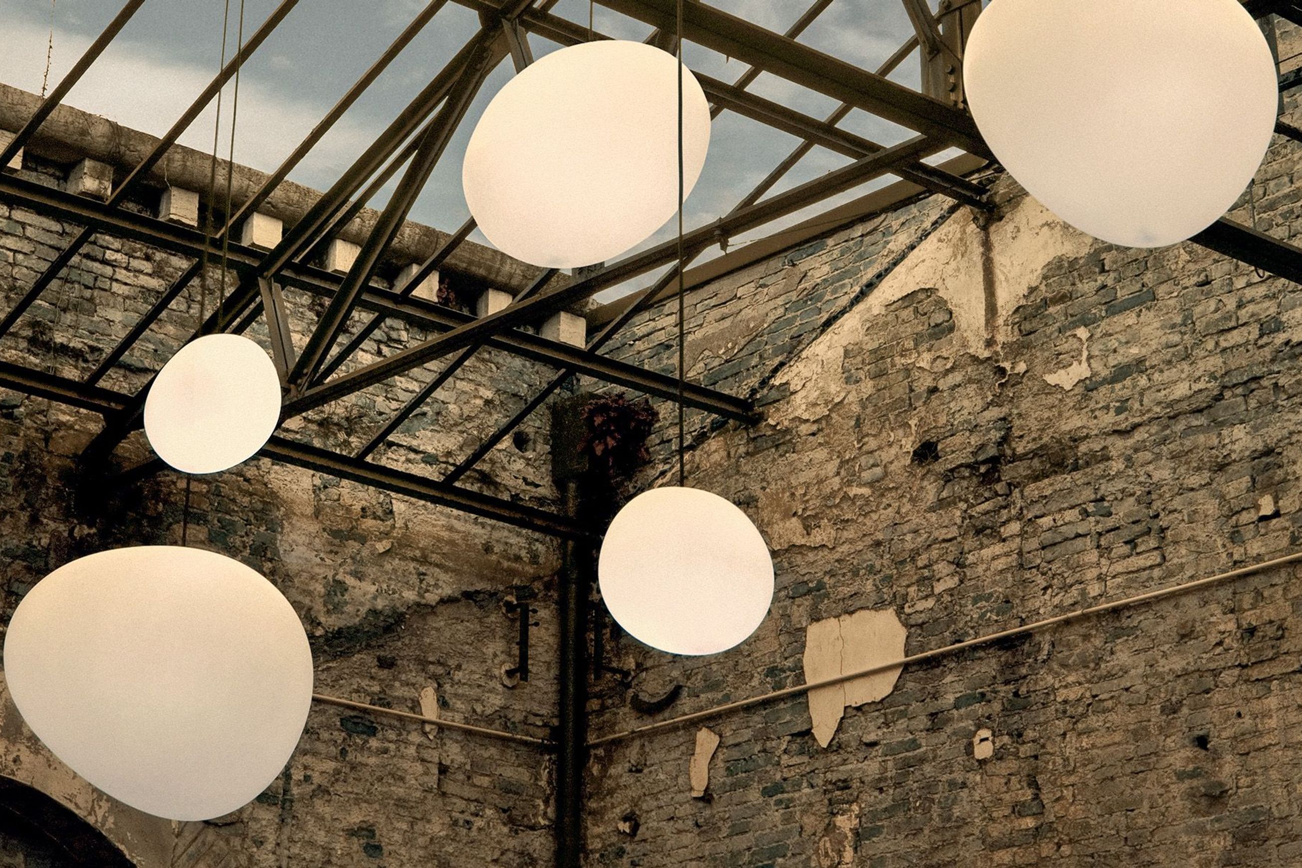 Outdoor Gregg Media Suspension Lamp - Polyethylene