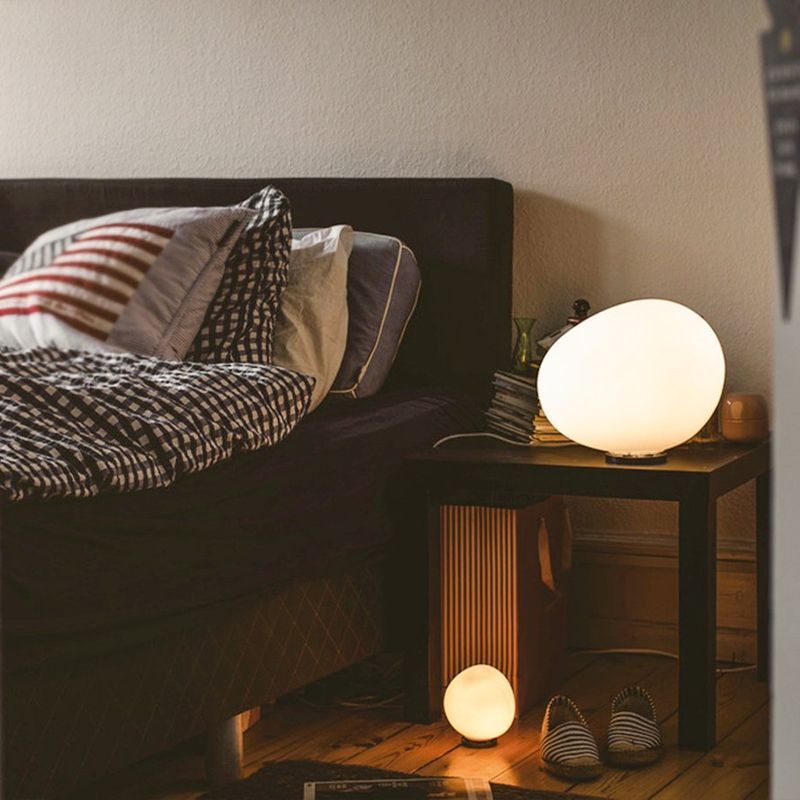 Poly Gregg Media Table Lamp - Polyethylene