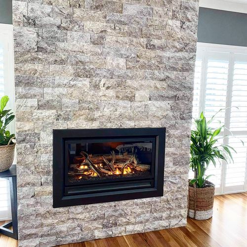 Aqua Silver Split Face Travertine Wall Cladding