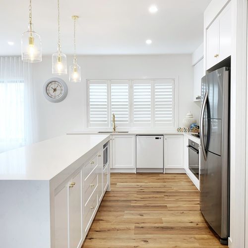 Kendal Glass Pendant Light - Gold