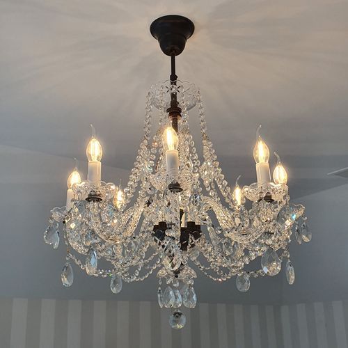 Isabelle 8 Light Chandelier