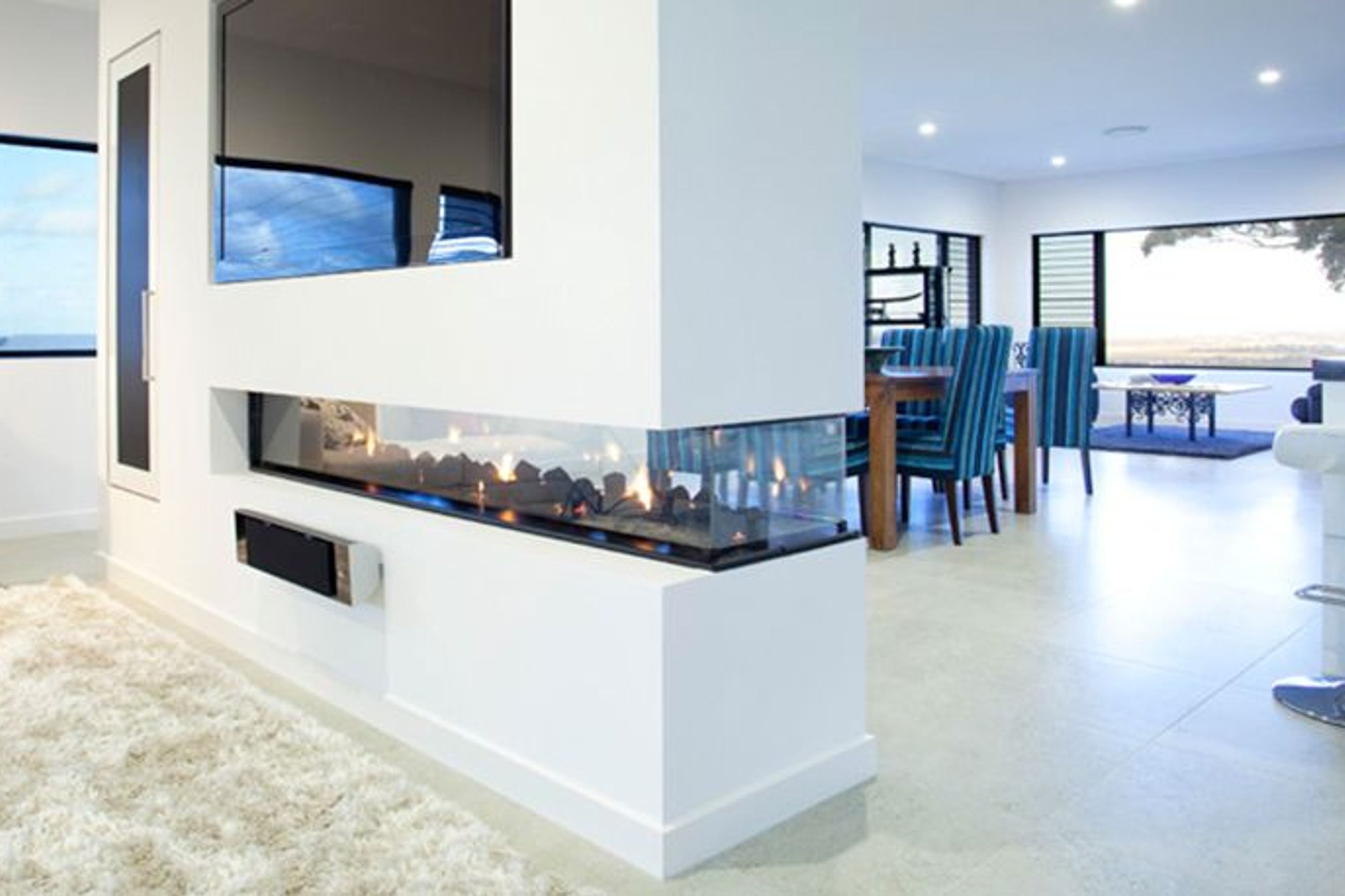 Jetmaster 3 x Sided Gas Fireplace 1500