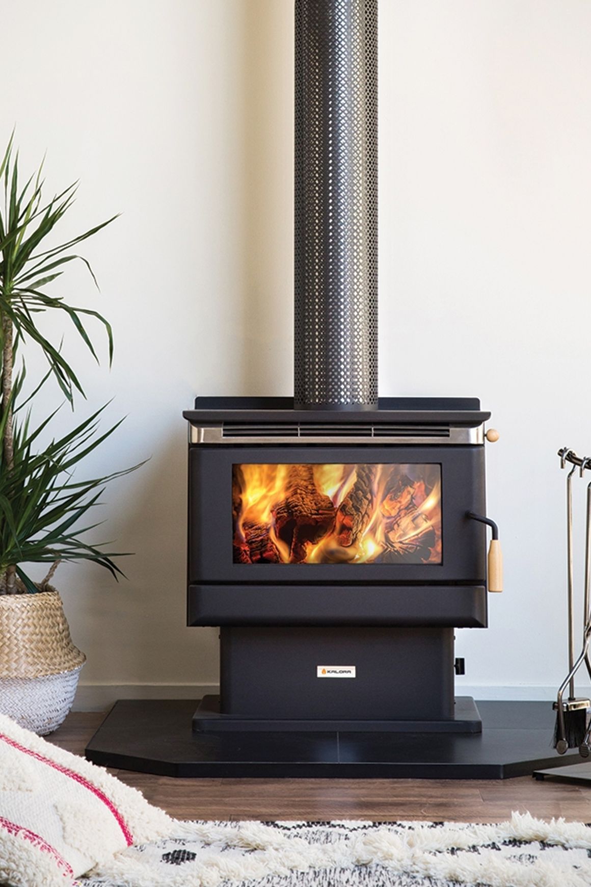Kalora 500C Freestanding Wood Heater With a 4m Flue Kit