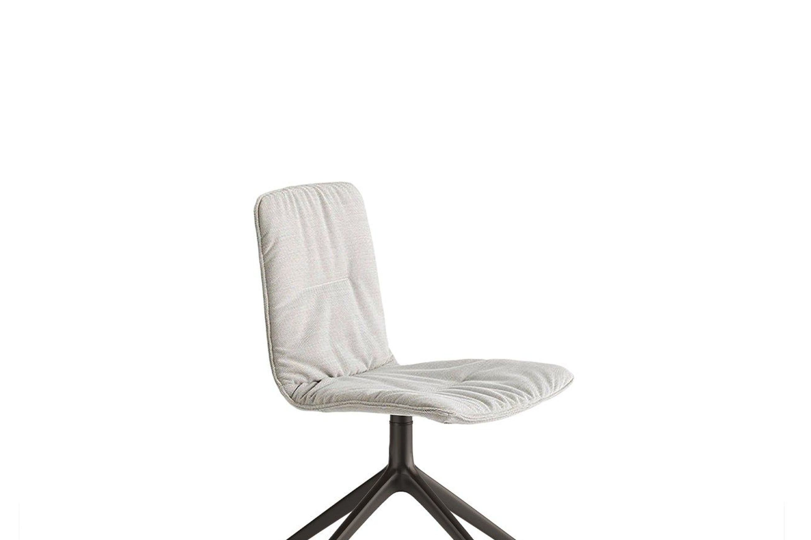 Klip Chair - Pyramid Swivel