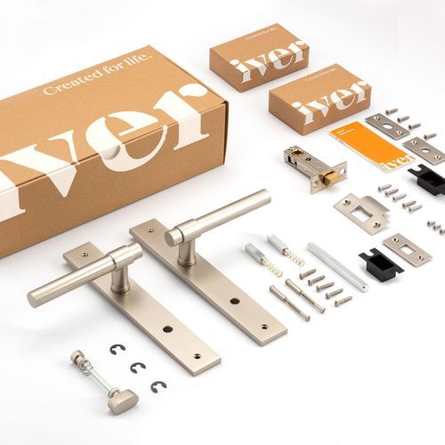 Lever on Backplate with Privacy Turn Kit