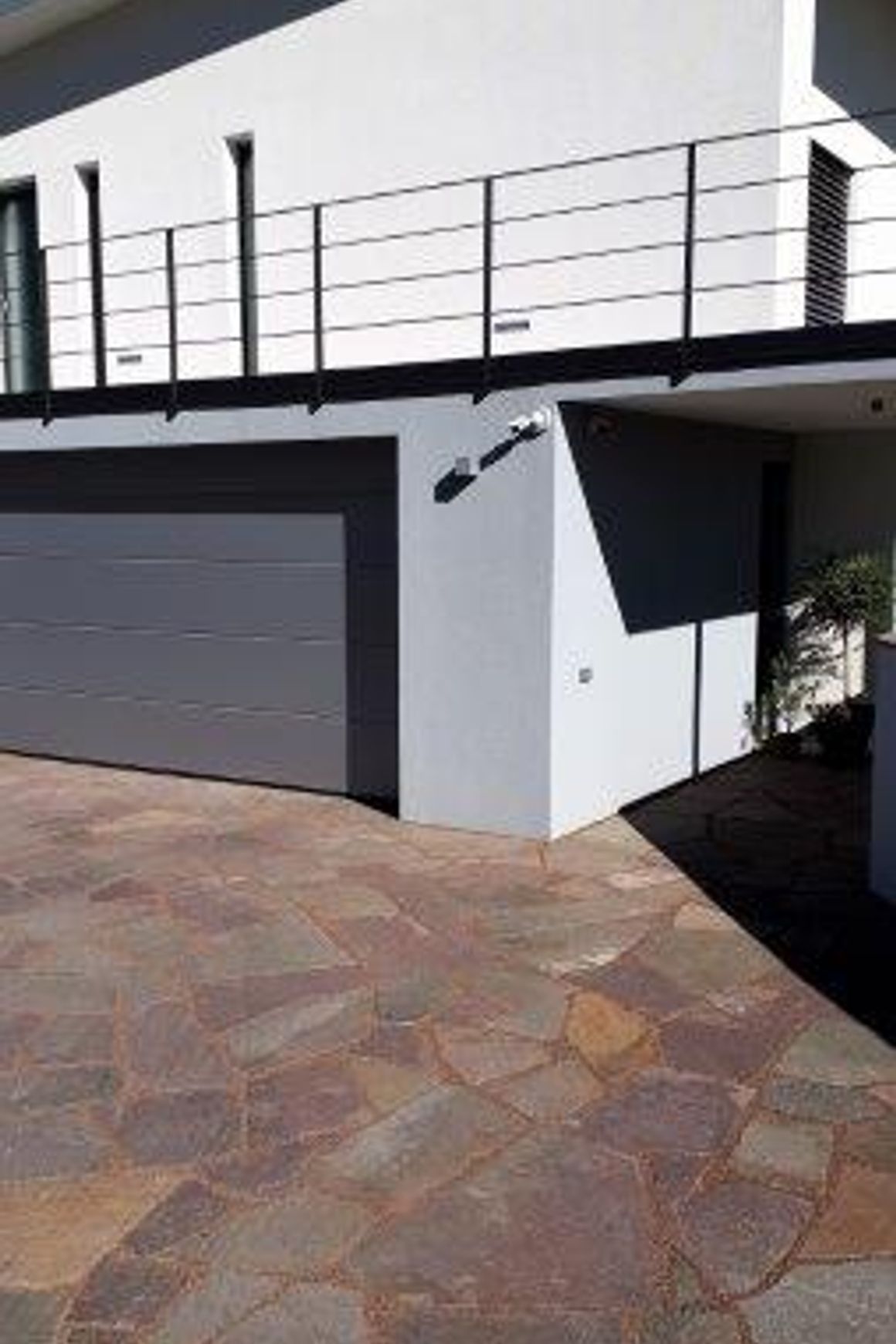 Italian Porphyry Crazy Paving