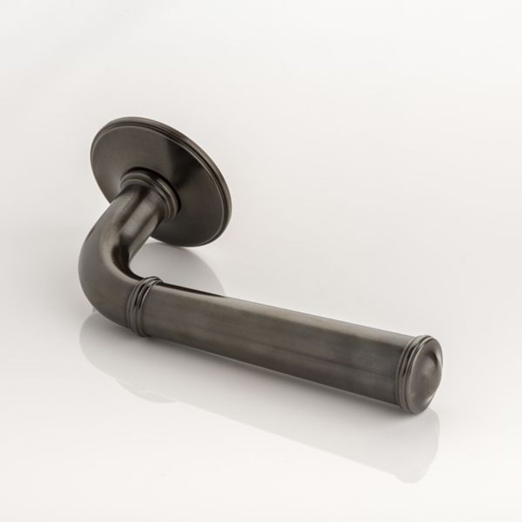 Joseph Giles - Darlington I Solid Brass Door Lever Handle With Traditional Rose