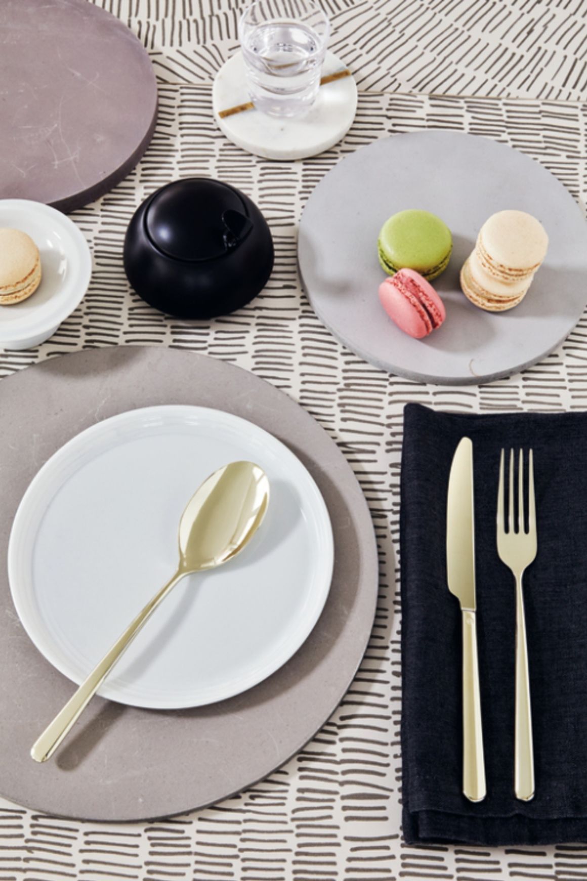 Linear PVD Champagne 24 Piece Set