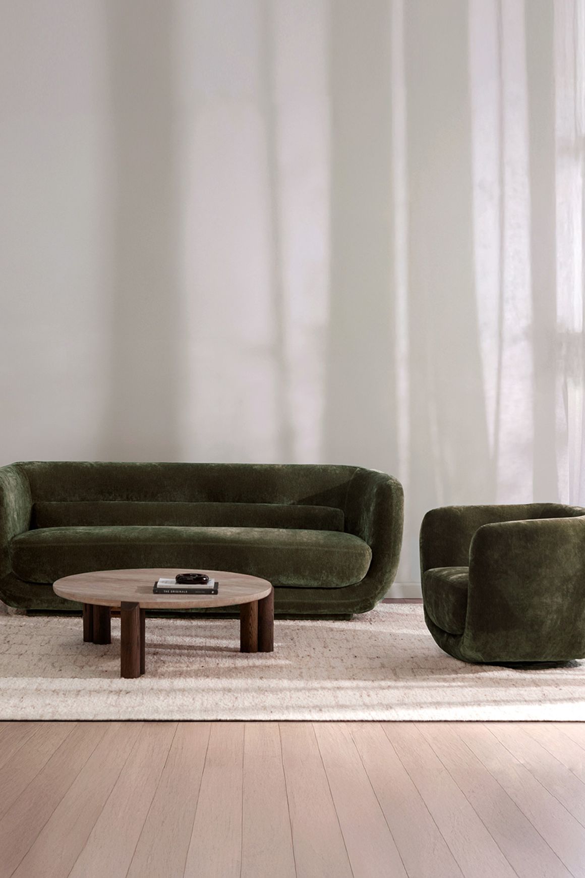 Luca Swivel Chair | Khaki