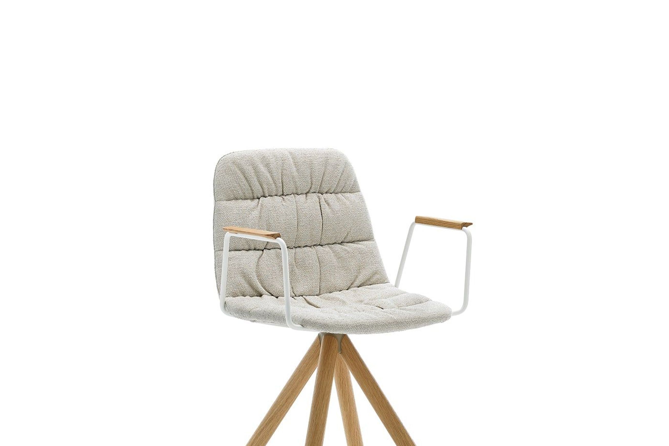 Maarten Chair - Wooden Swivel