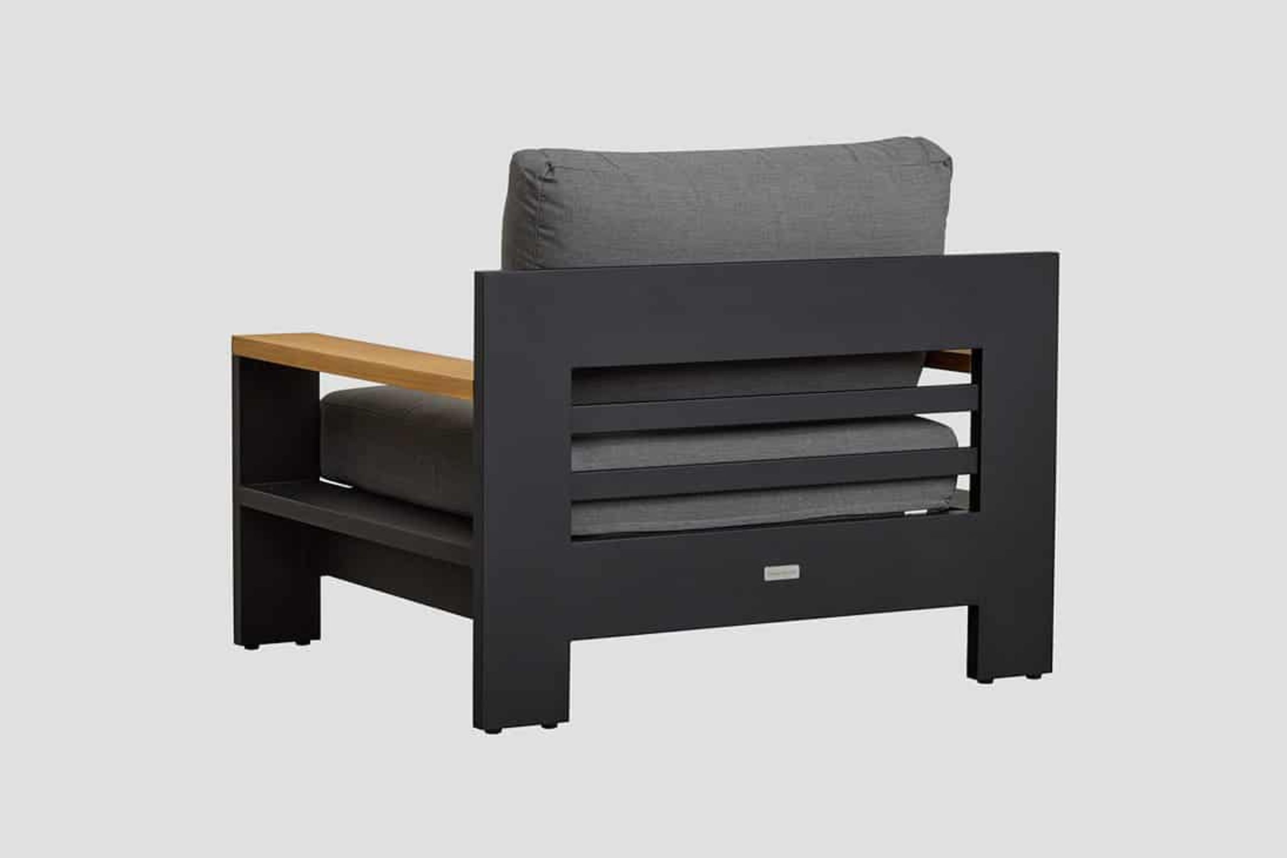 Mackenzie Alu Single Sofa