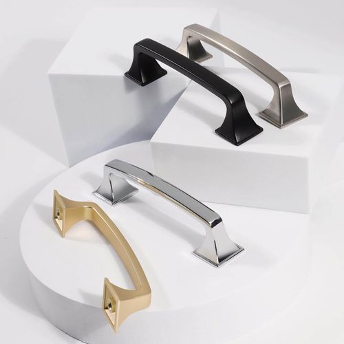 Maitland Traditional Hampton Handles