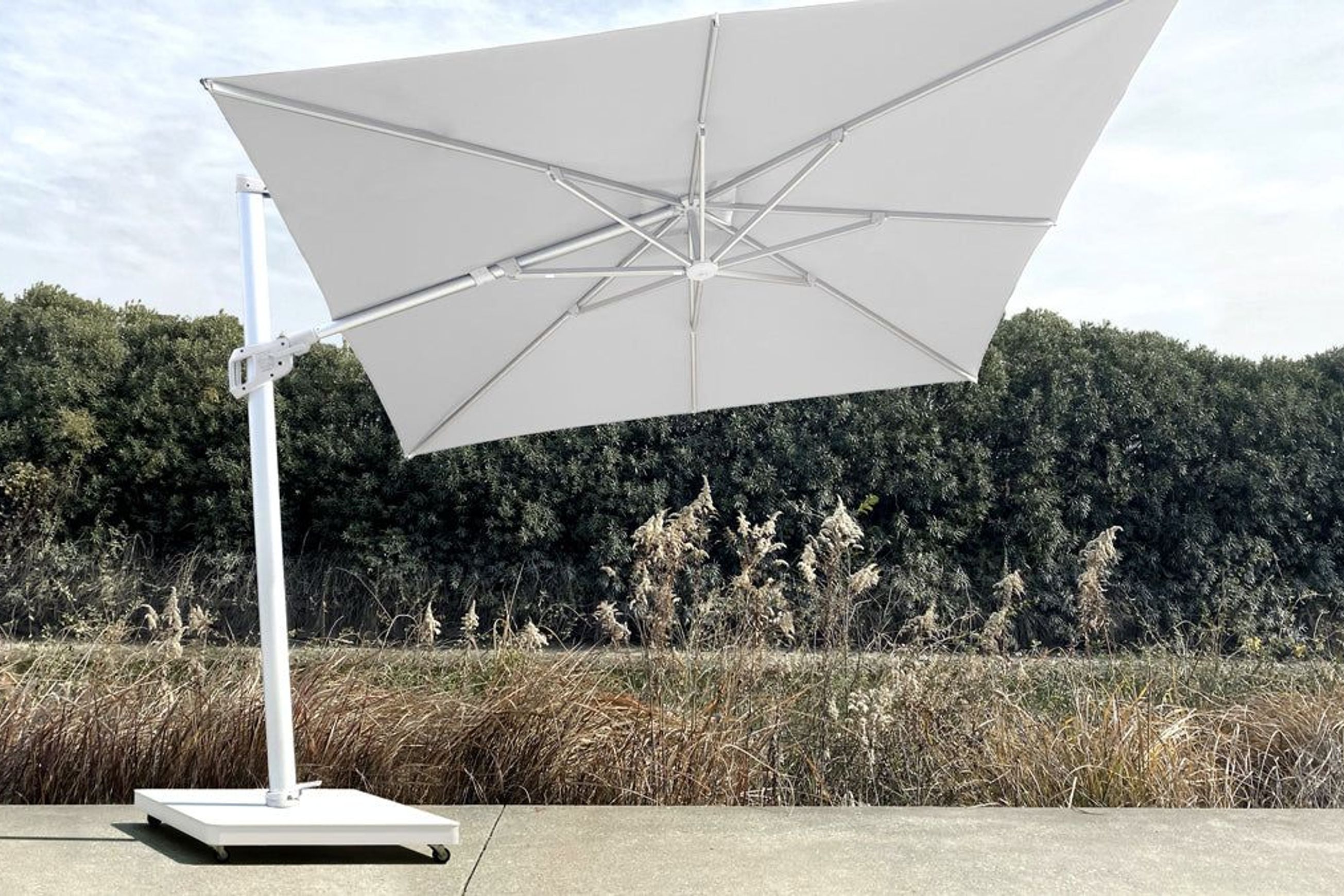 Malibu Cantilever Umbrella – Lead Chine 3M