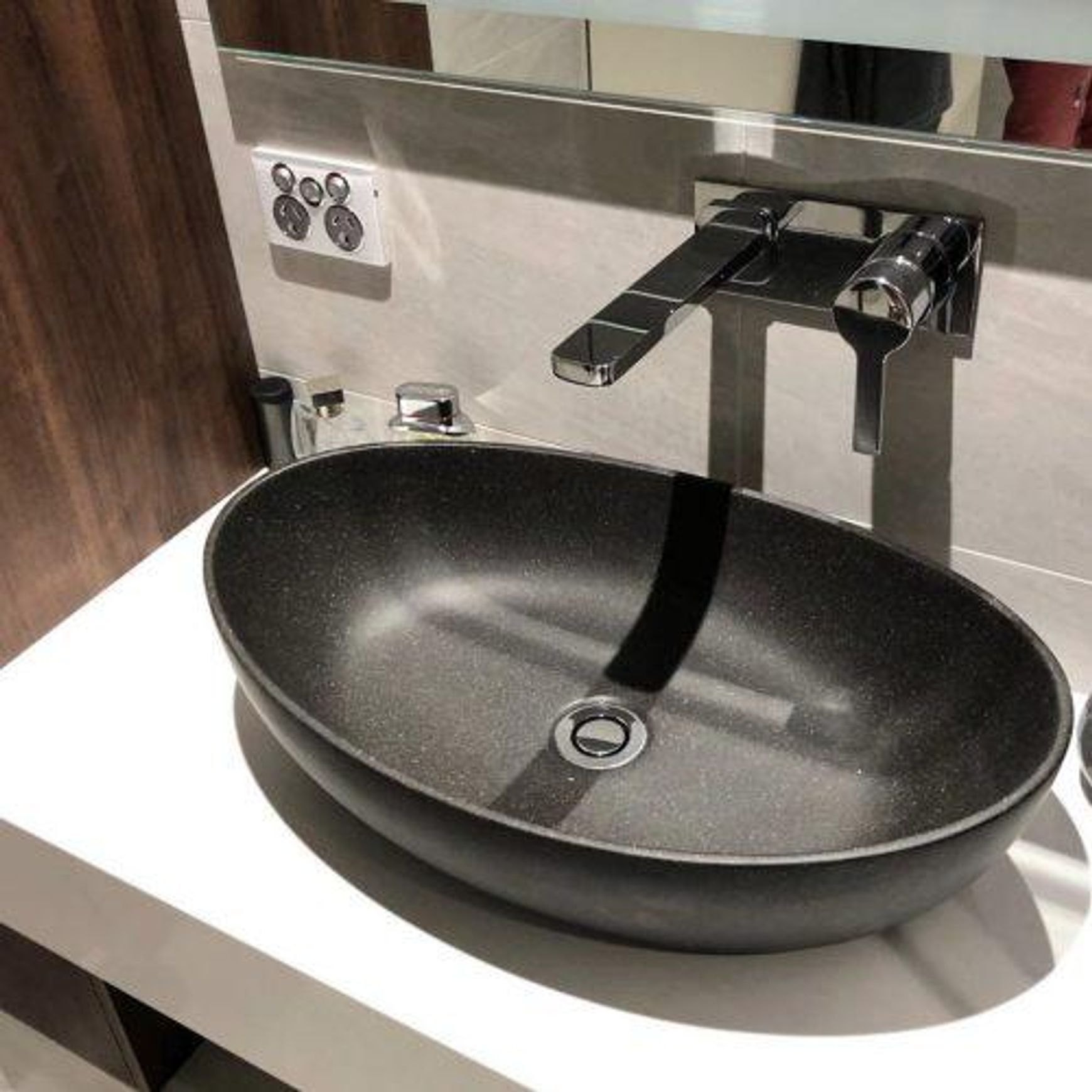 Pietra Bianca Mila Stone Basin