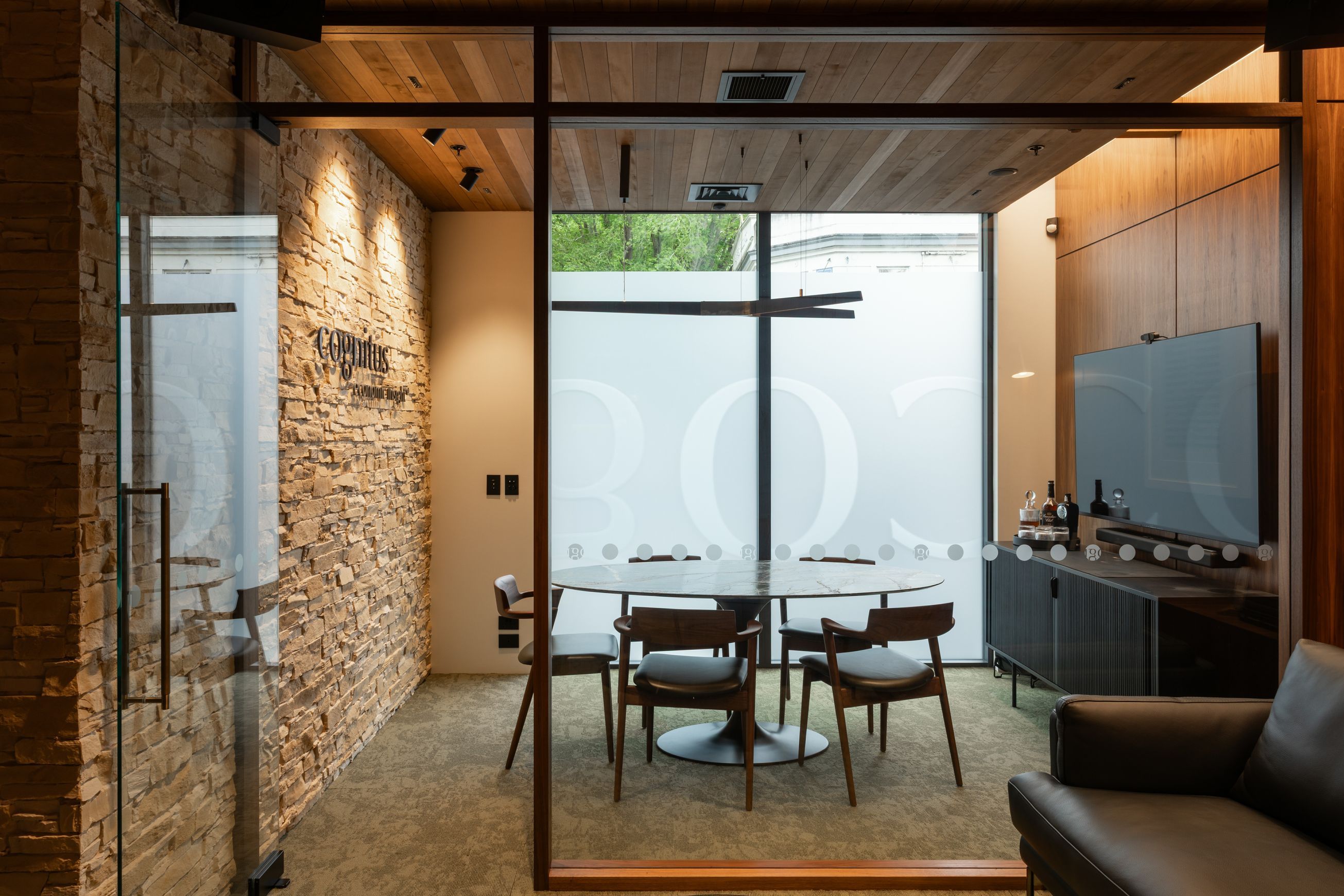 Ledge Stone Wall Panels by Muros | White Castilian Wall