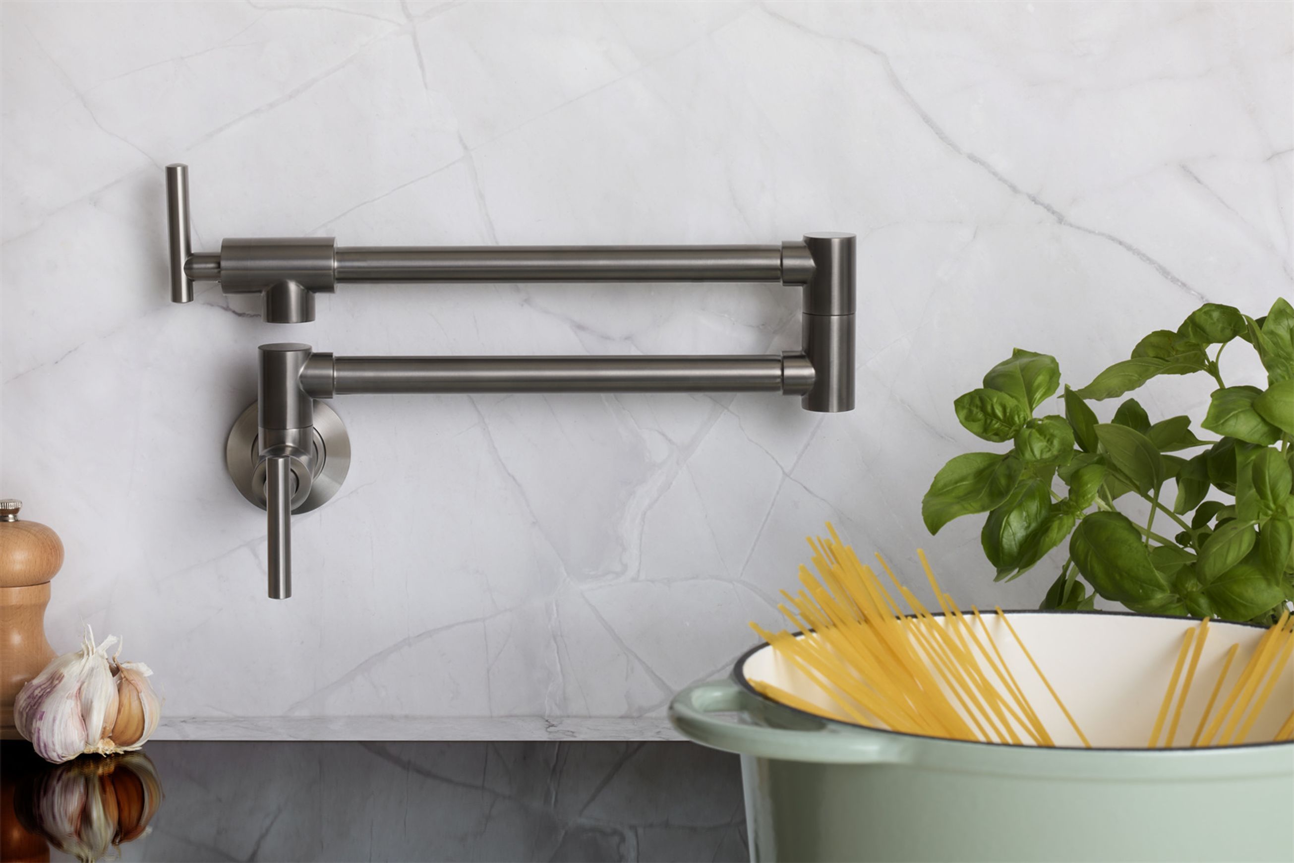 Zen 316L Stainless Steel Pot Filler | Graphite