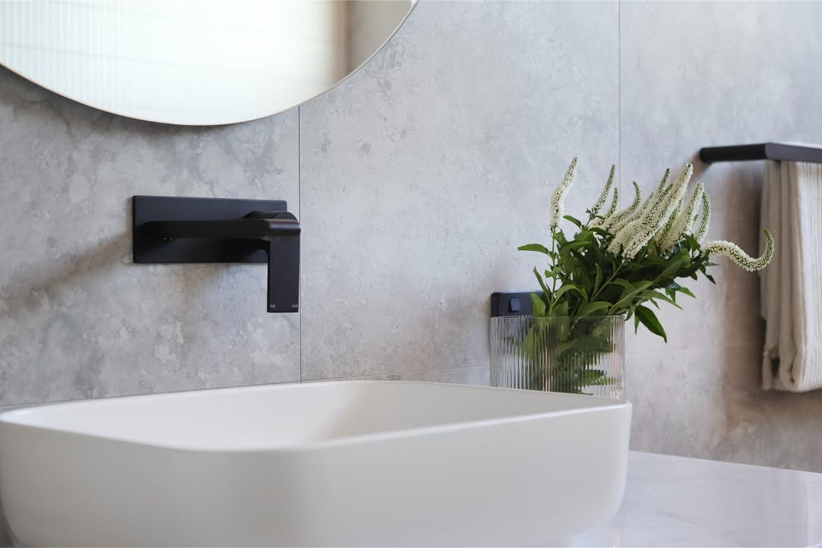 Bianca Basin/Bath Mixer 230mm | Matte Black