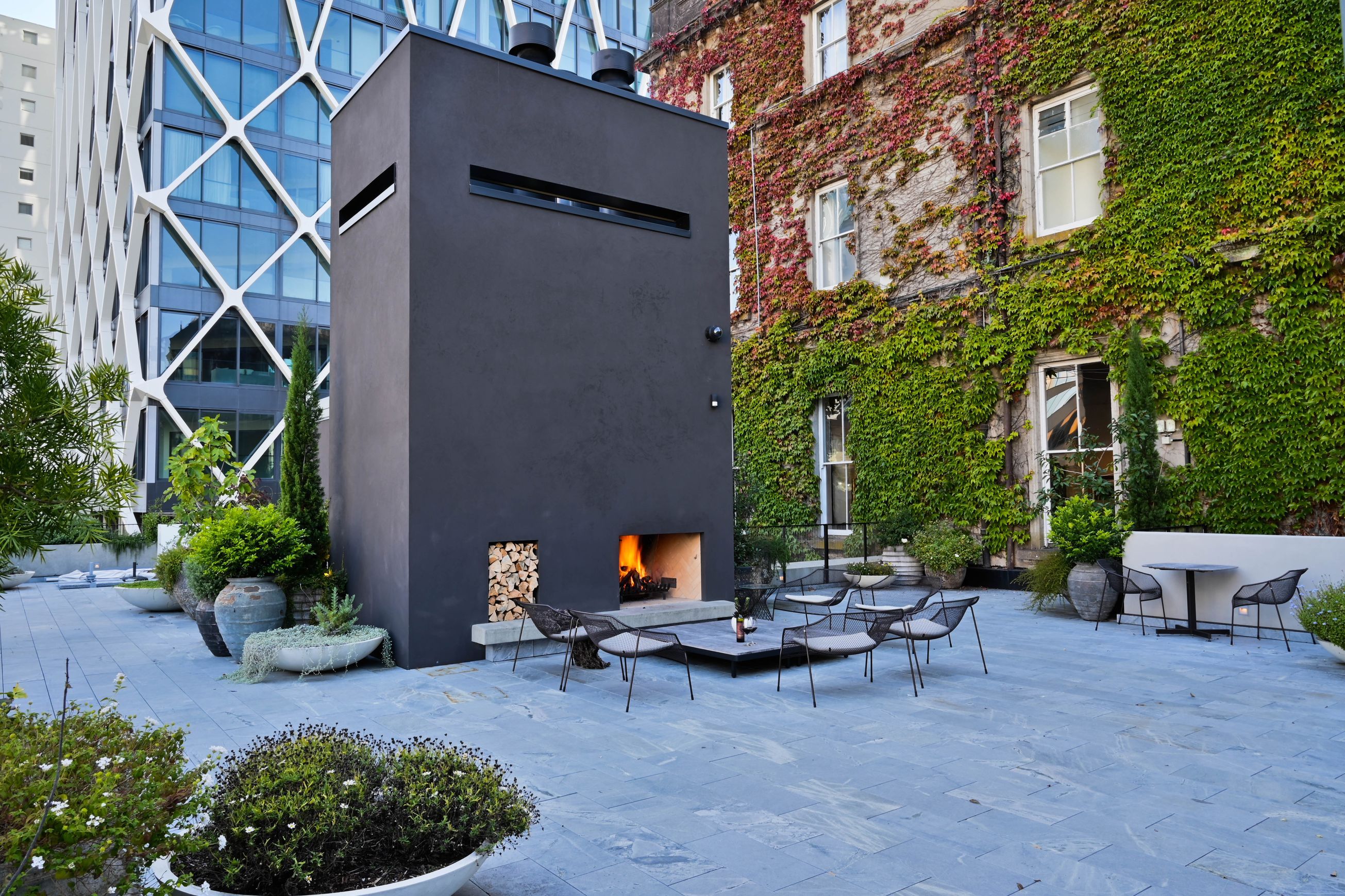 Warmington | Outdoor Wood Traditional Fire