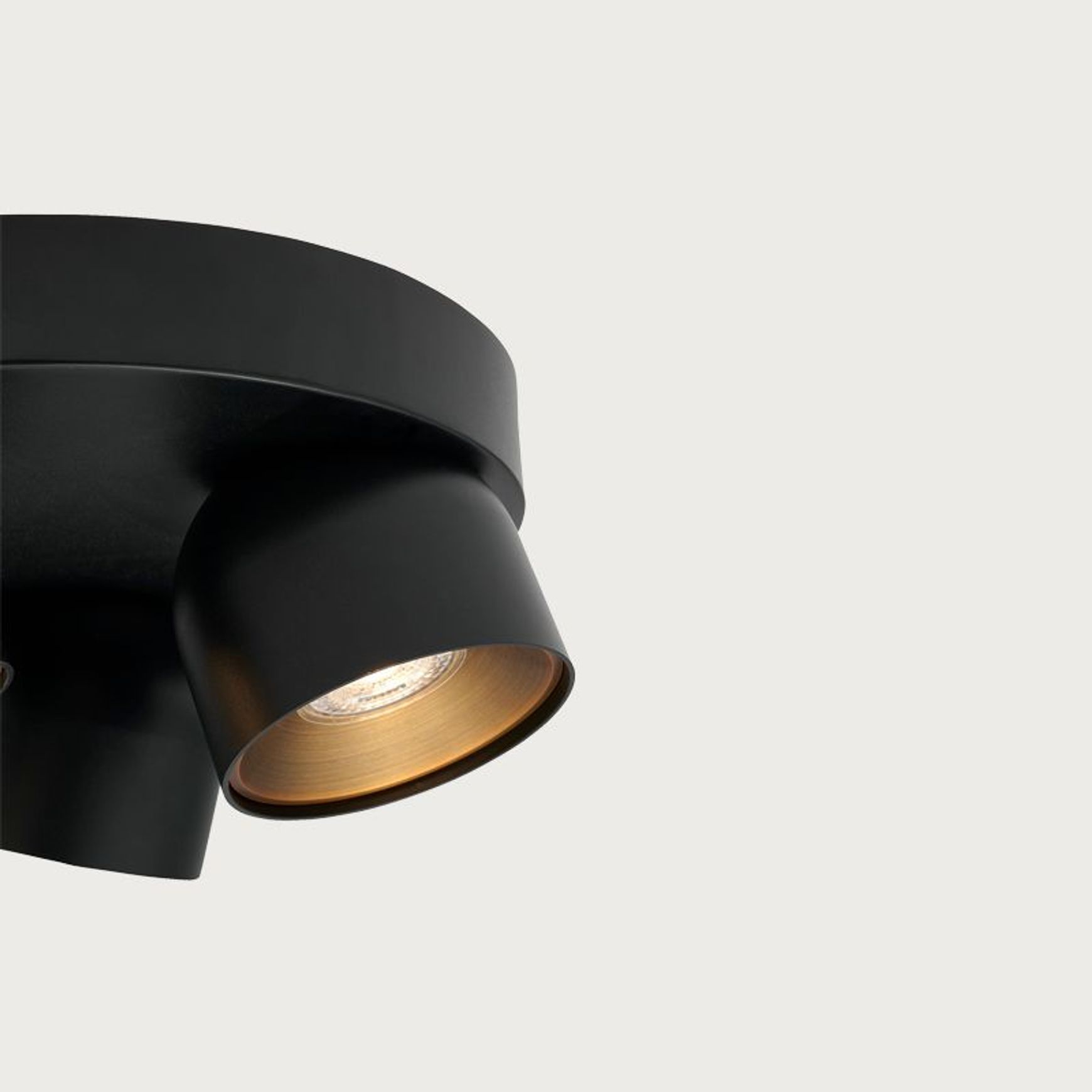 Pitcher 3-Spot Downlight