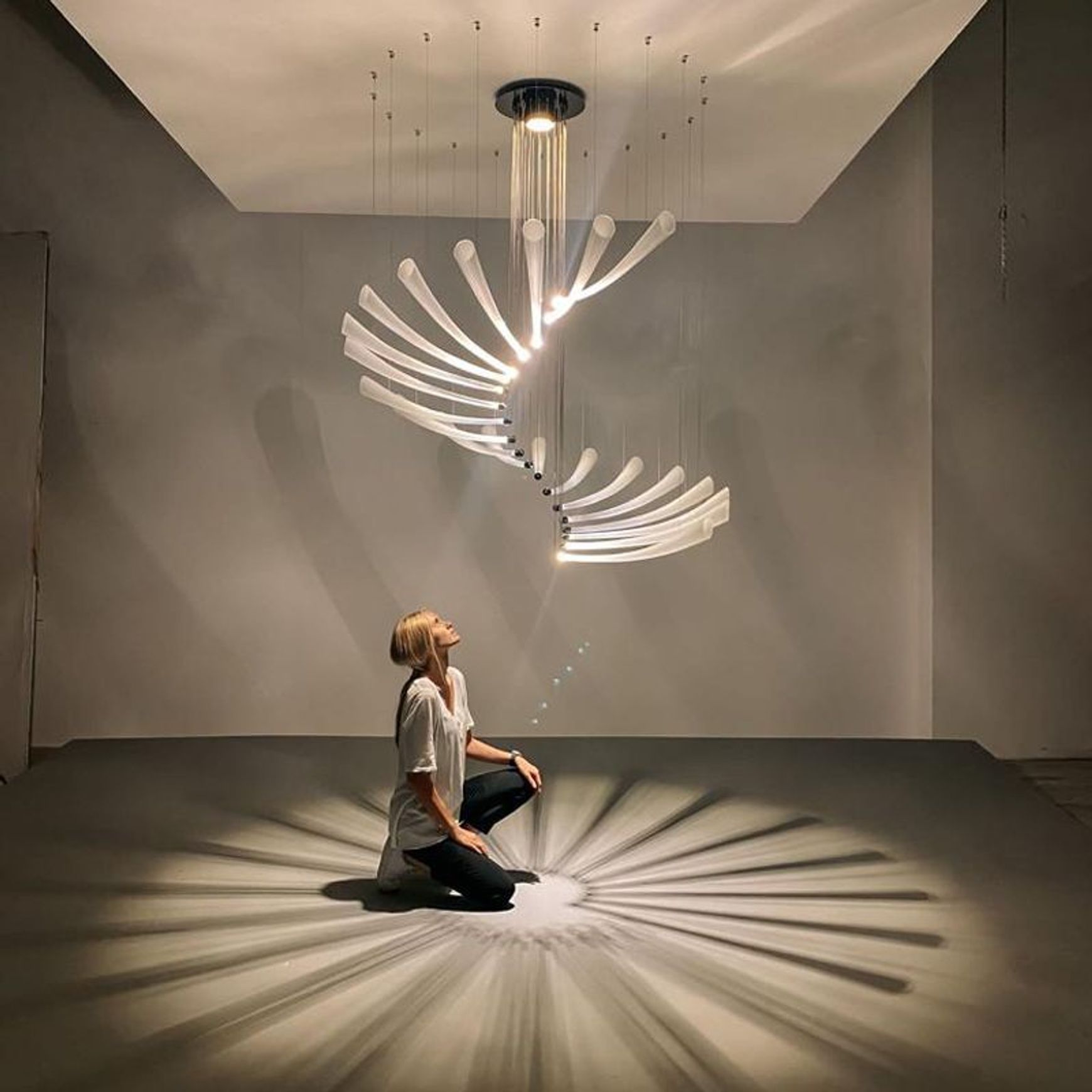 Pulsa Spira Chandelier