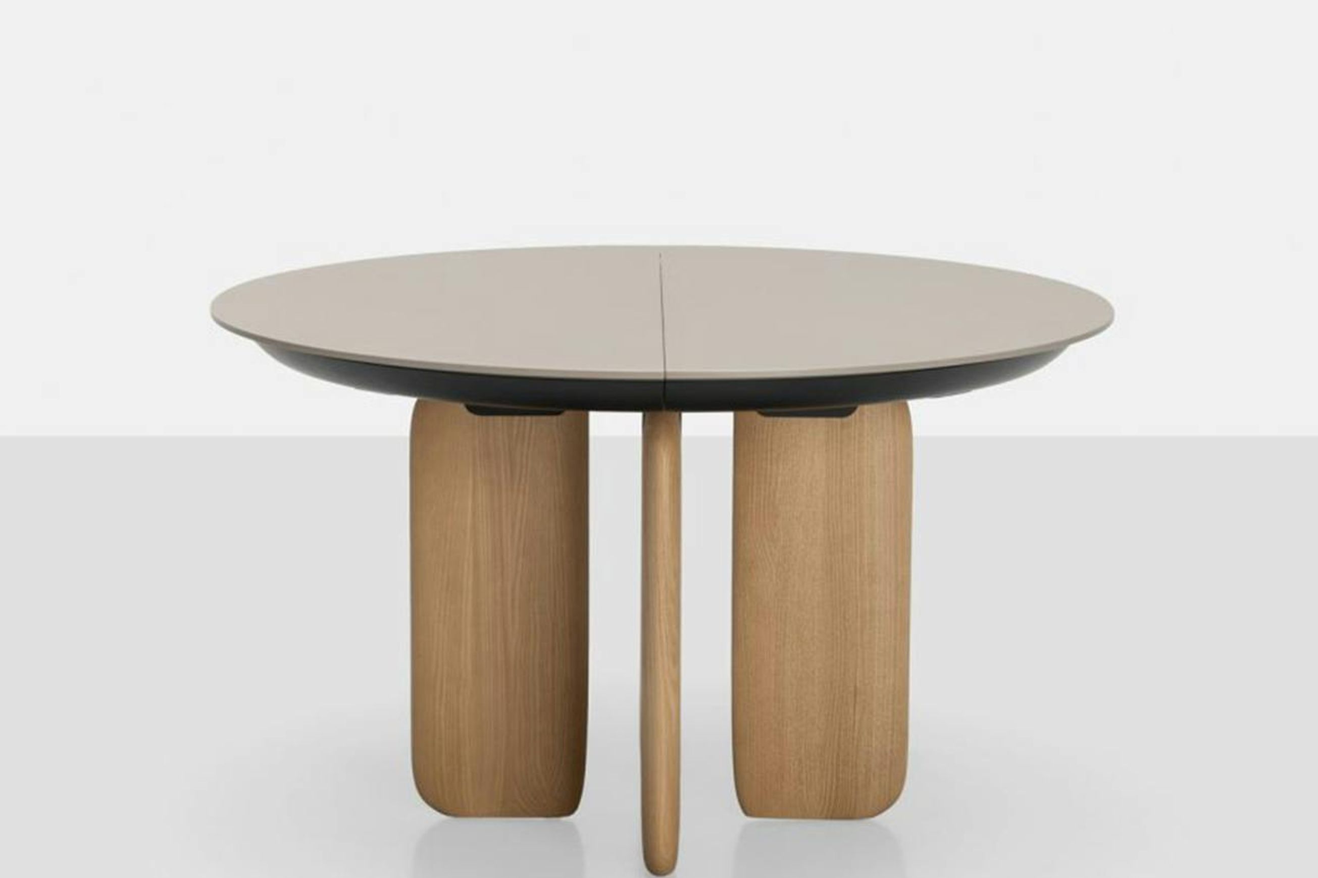 Pala Dining Table