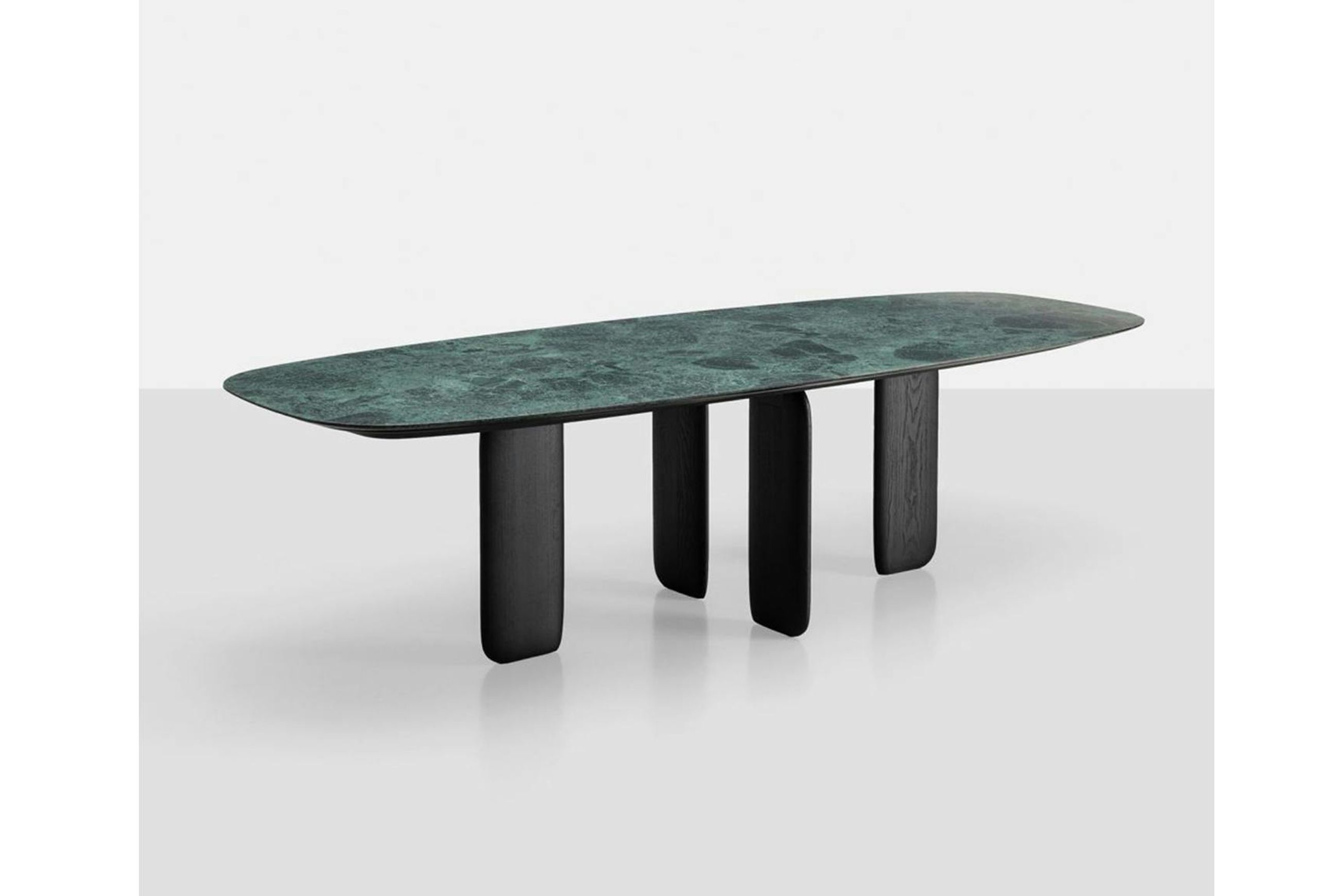 Pala Dining Table