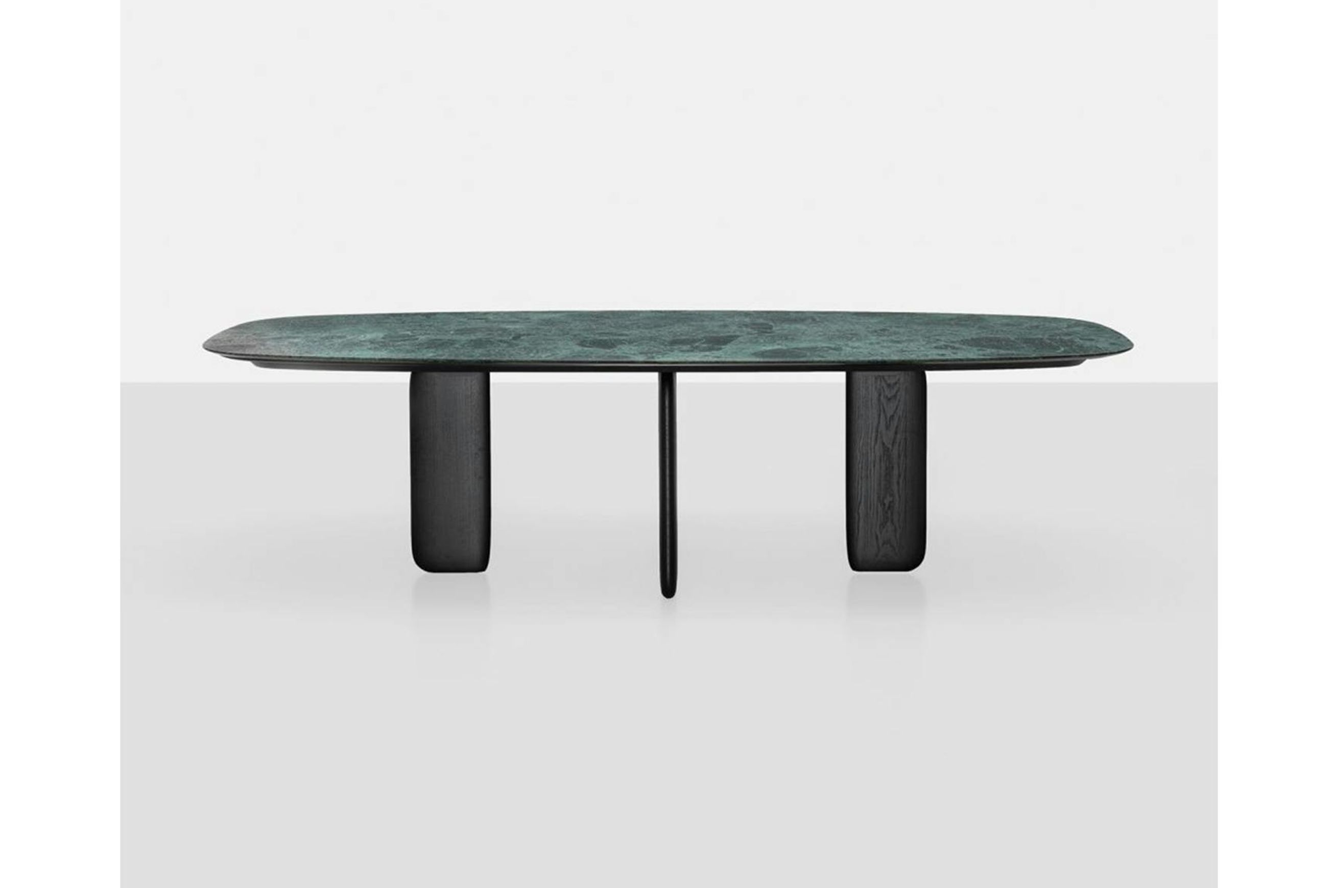 Pala Dining Table