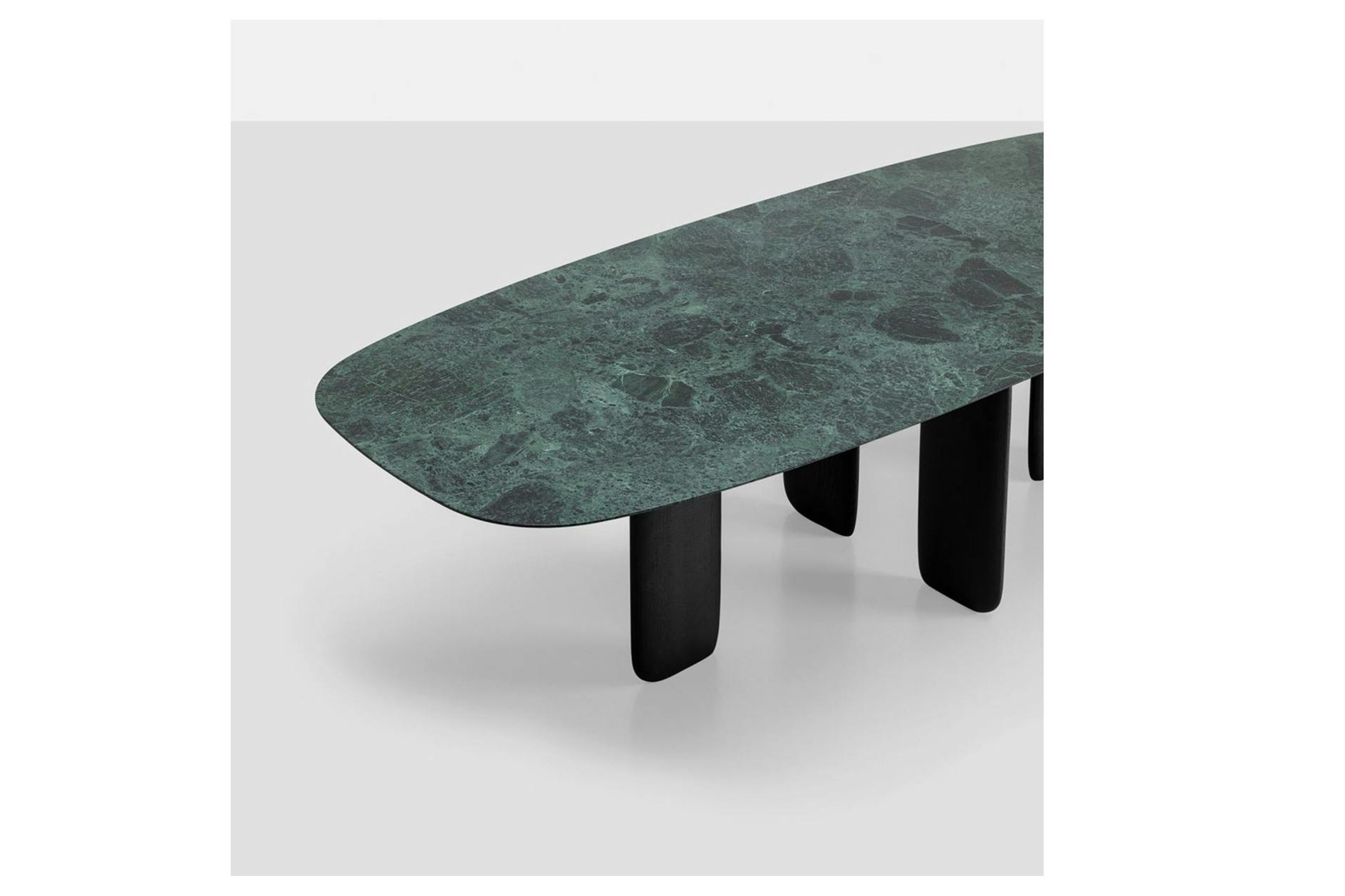 Pala Dining Table