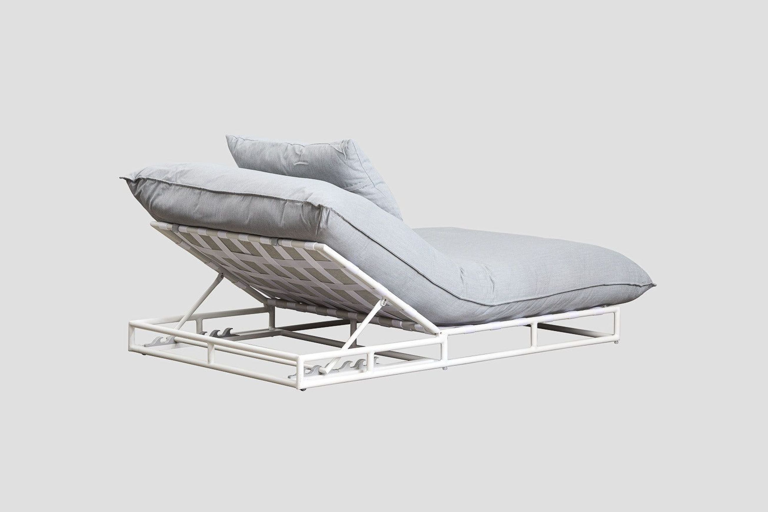 Papamoa Daybed - Lead Chine