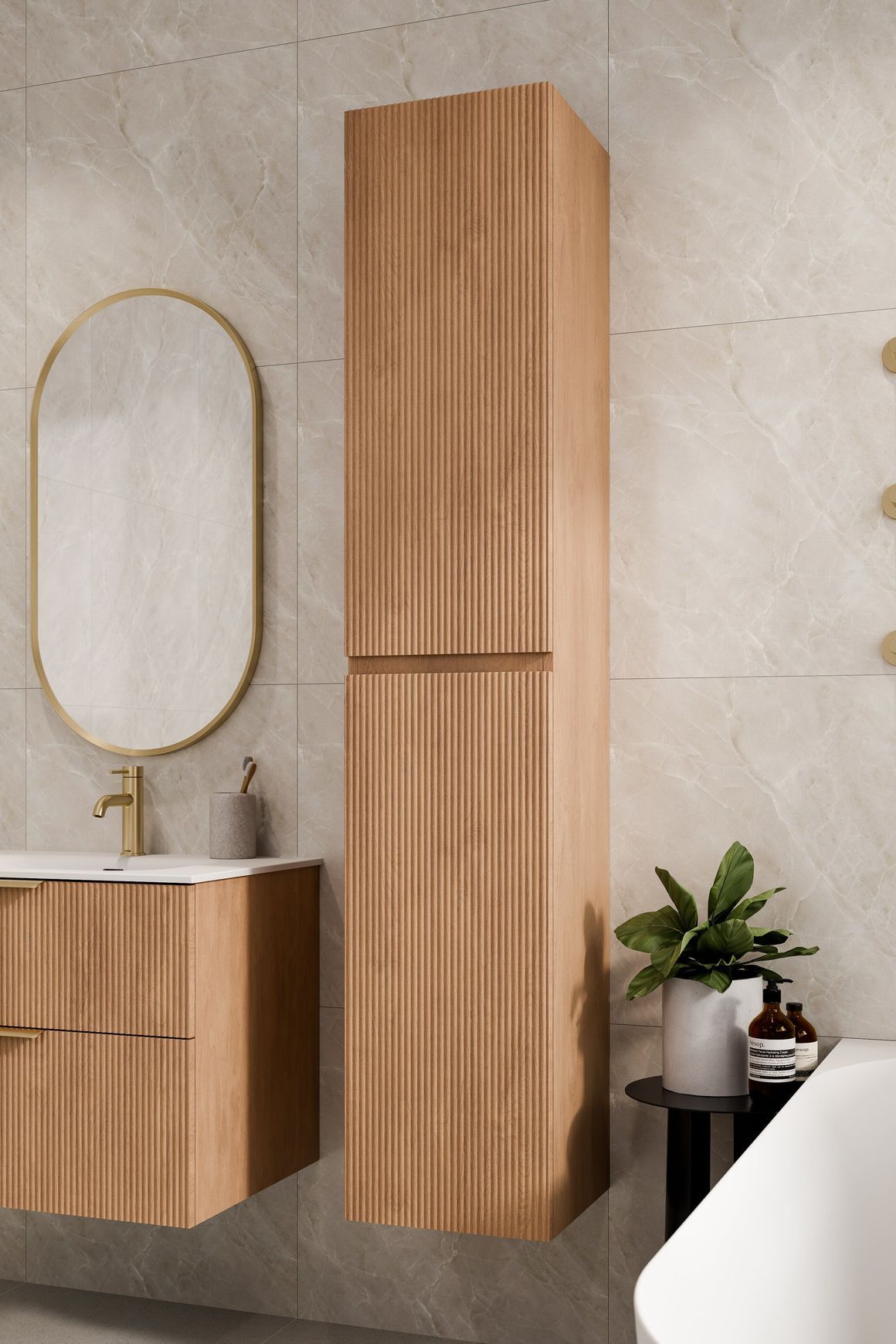 Lineare Tall Storage Tower