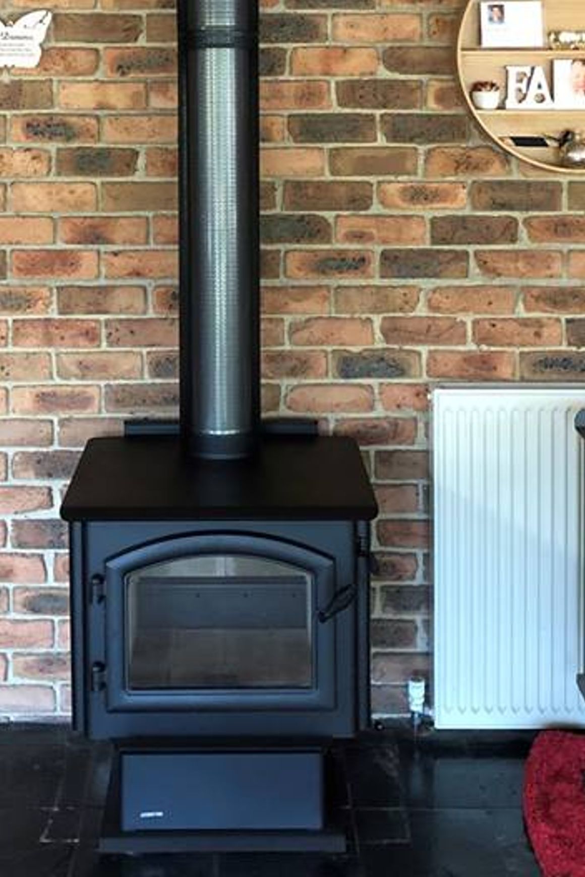 Quadrafire 4300 Millenium With a 4m Flue Kit