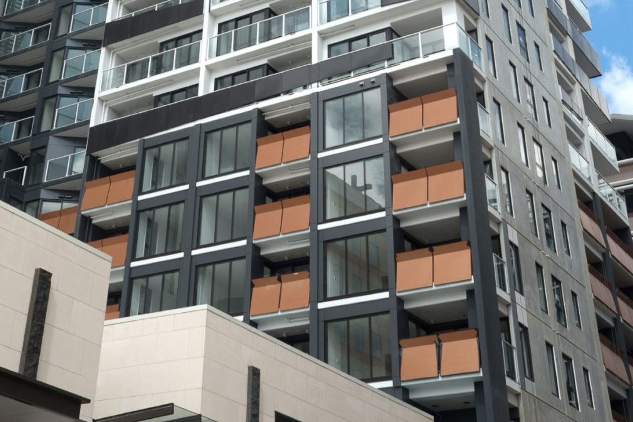 Skyrail A Solid Post with Sheet I Aluminium Balustrade