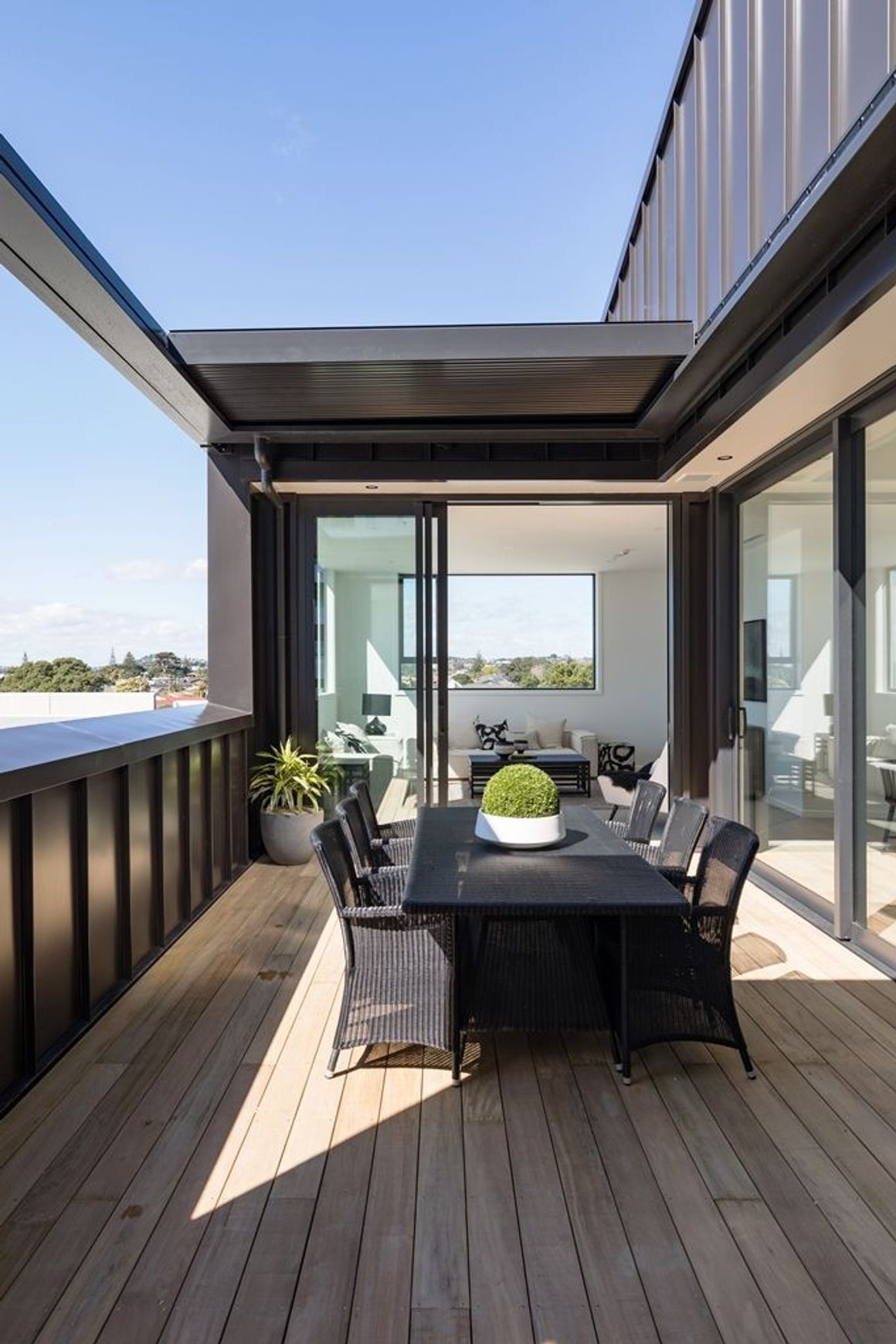Louvretec Retractable Opening Roofs