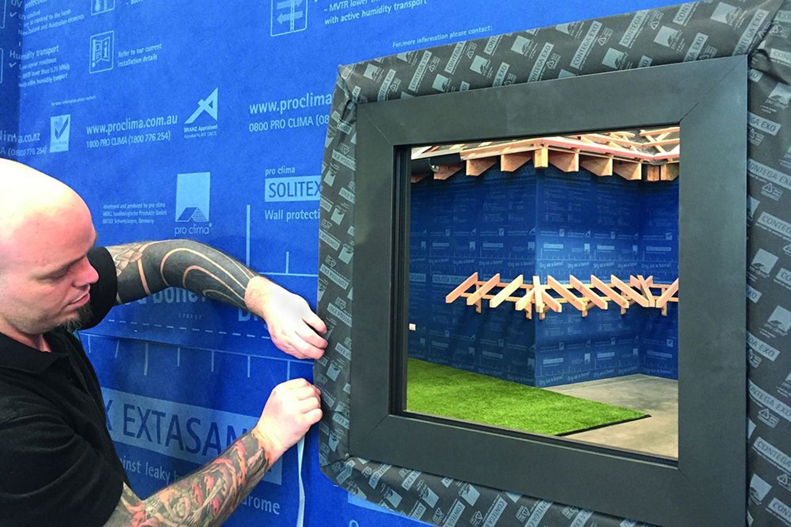 CONTEGA® EXO - Exterior Joinery Connection Strip