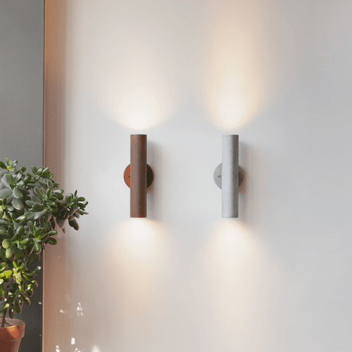 Roest sconce
