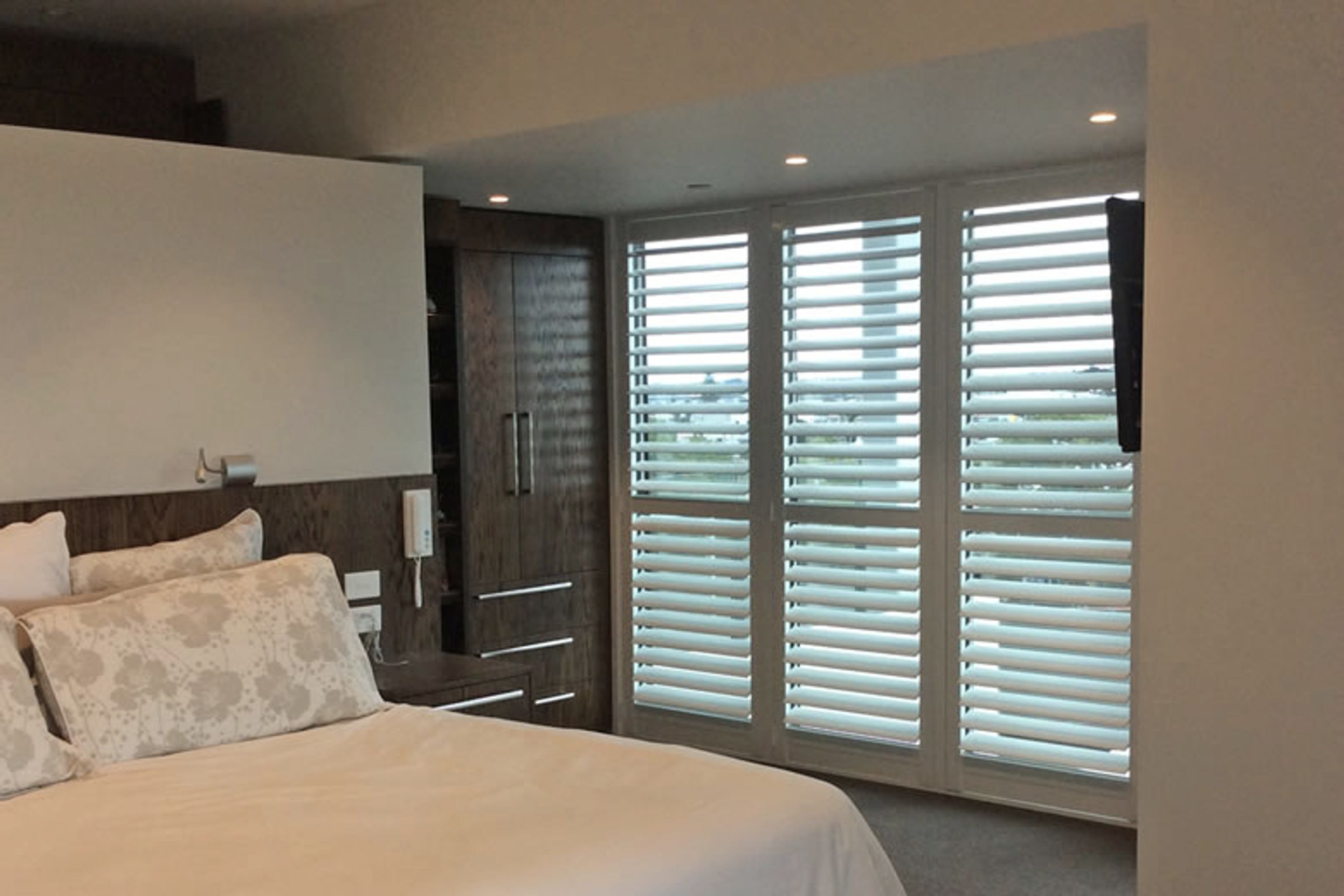Shutters – Cedar 68/90mm Louvre
