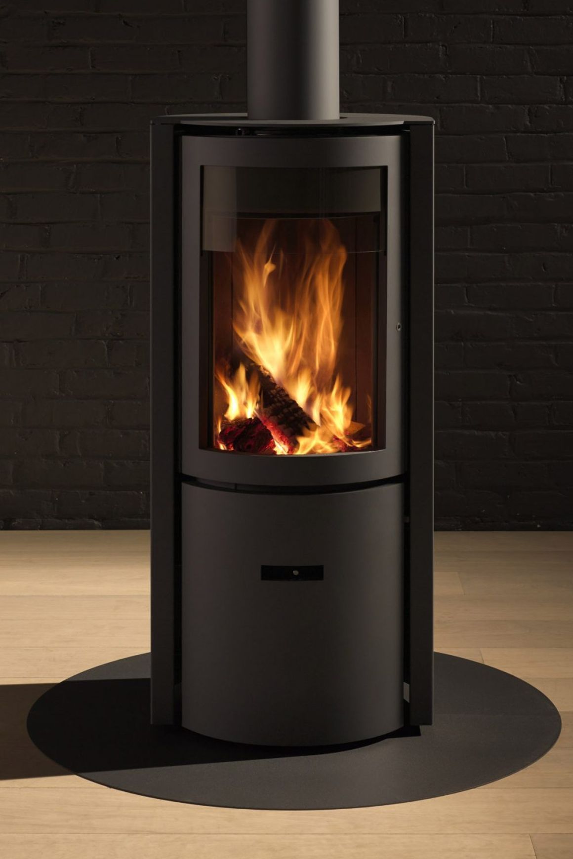 Stuv 30 Compact Low Freestanding Wood Fireplace