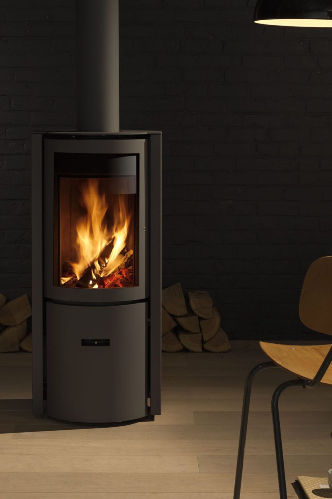 Stuv 30 Compact Low Freestanding Wood Fireplace