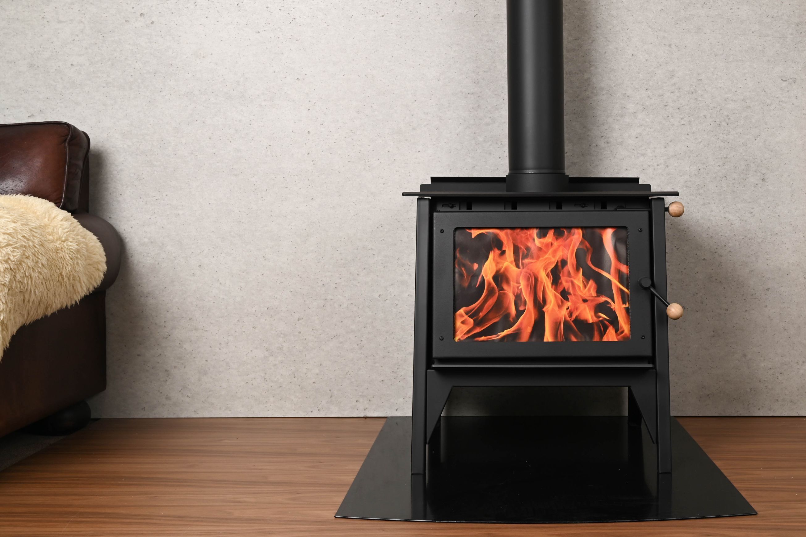 Warmington | Tasman Freestanding Woodburner with Flue